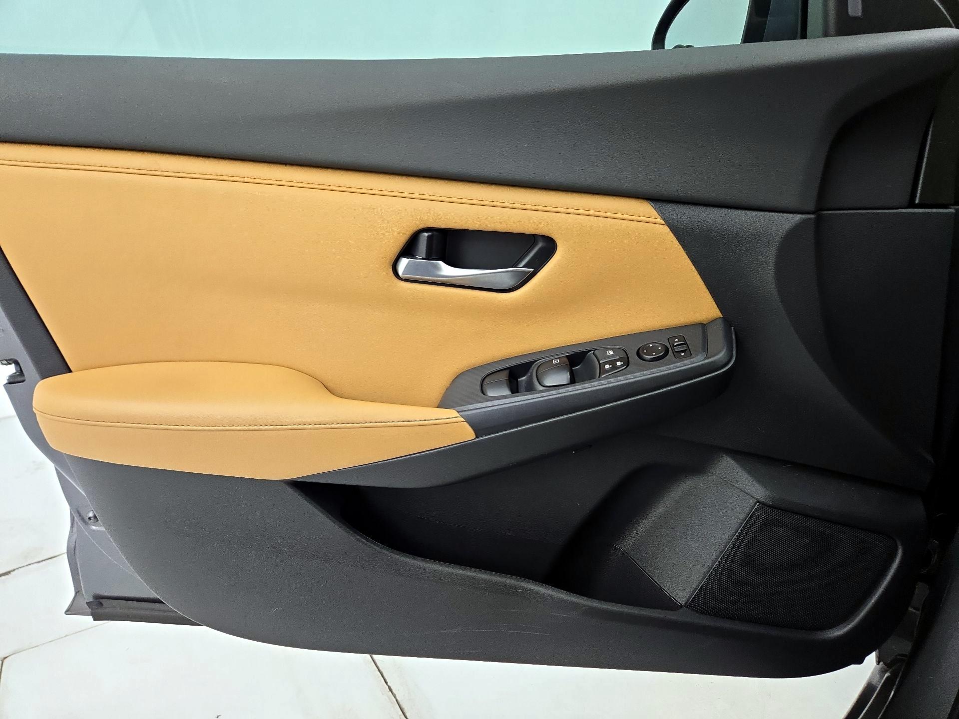 Thumbnail: 2021 Nissan Sentra - 12