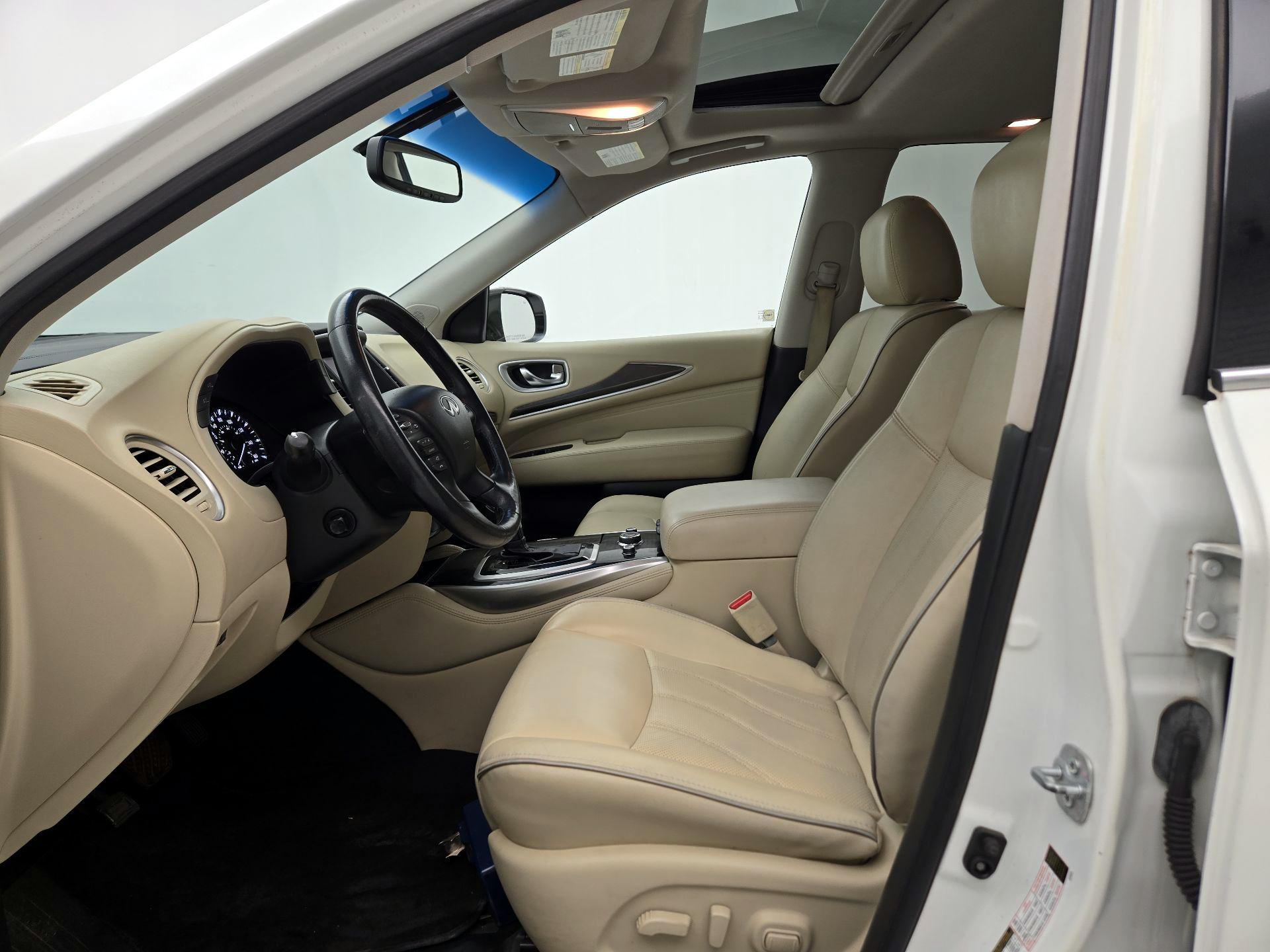 Thumbnail: 2016 INFINITI QX60 - 11
