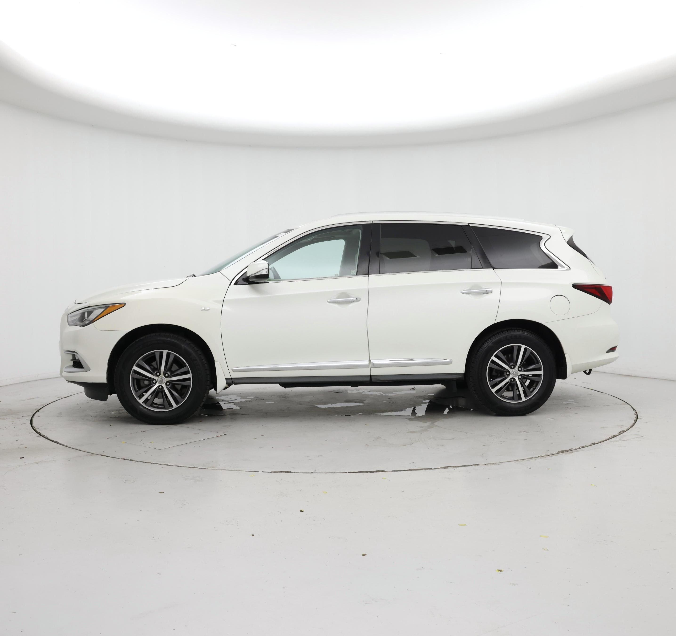 Thumbnail: 2016 INFINITI QX60 - 3