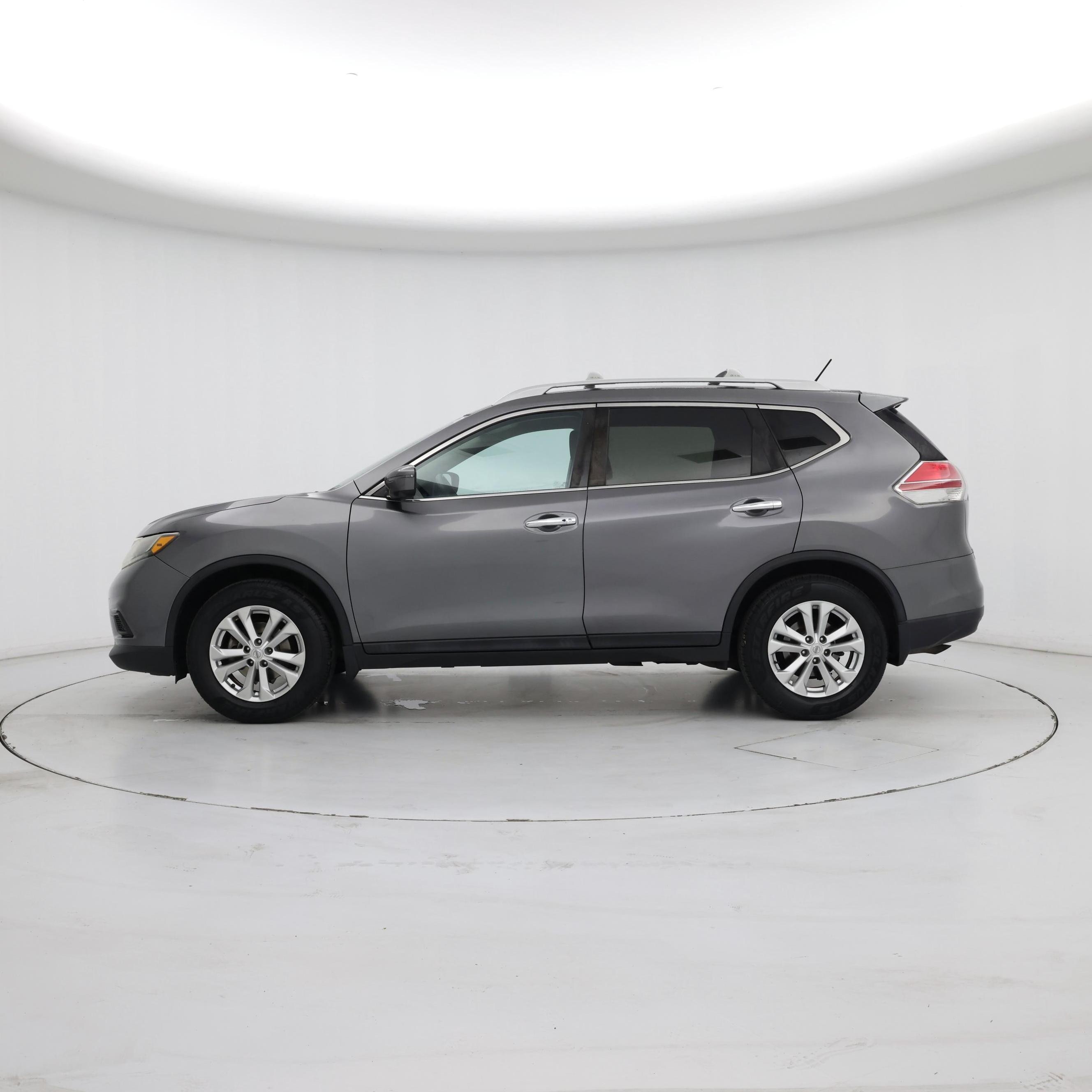 Thumbnail: 2016 Nissan Rogue - 3
