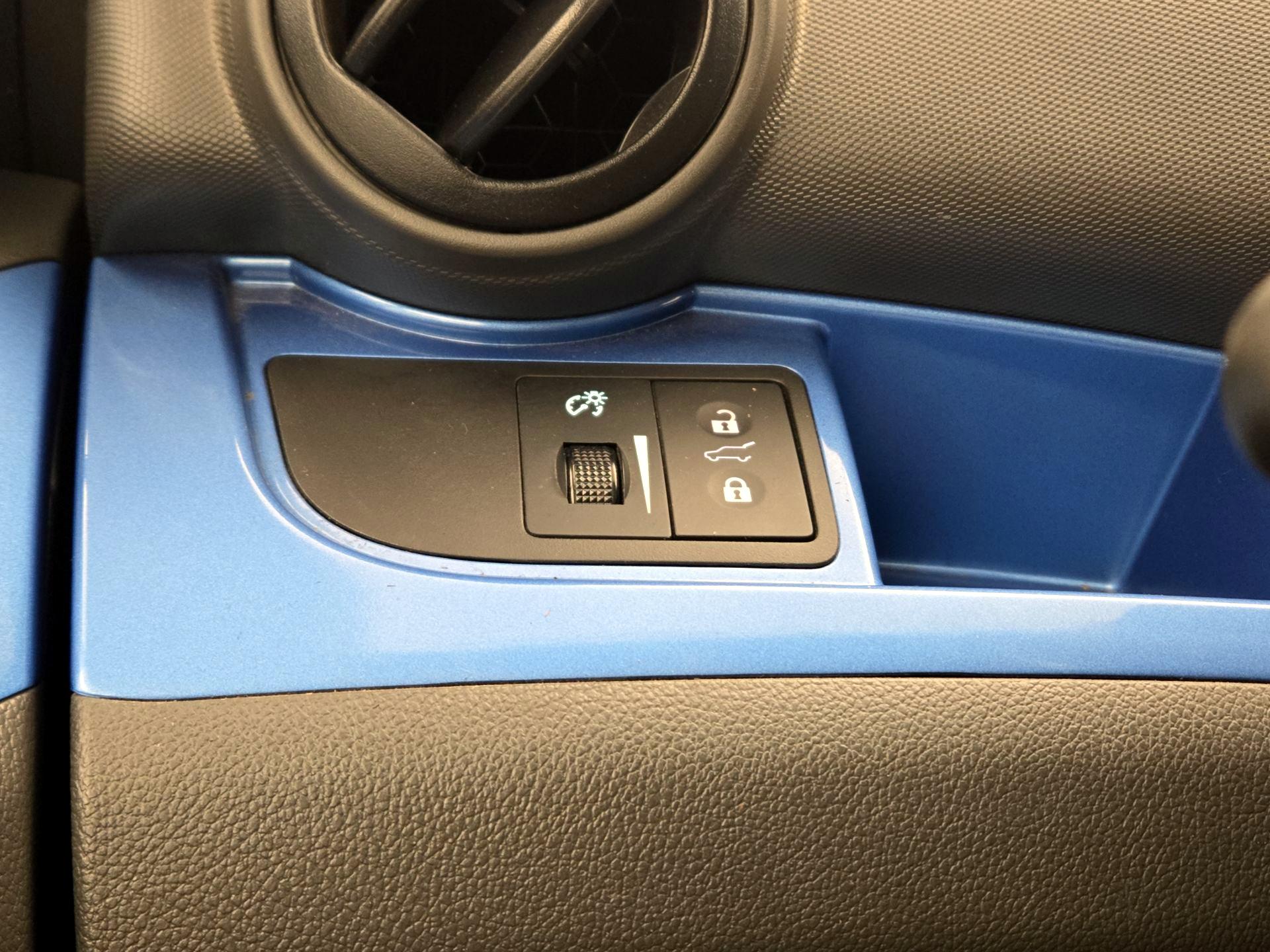 Thumbnail: 2014 Chevrolet Spark - 13