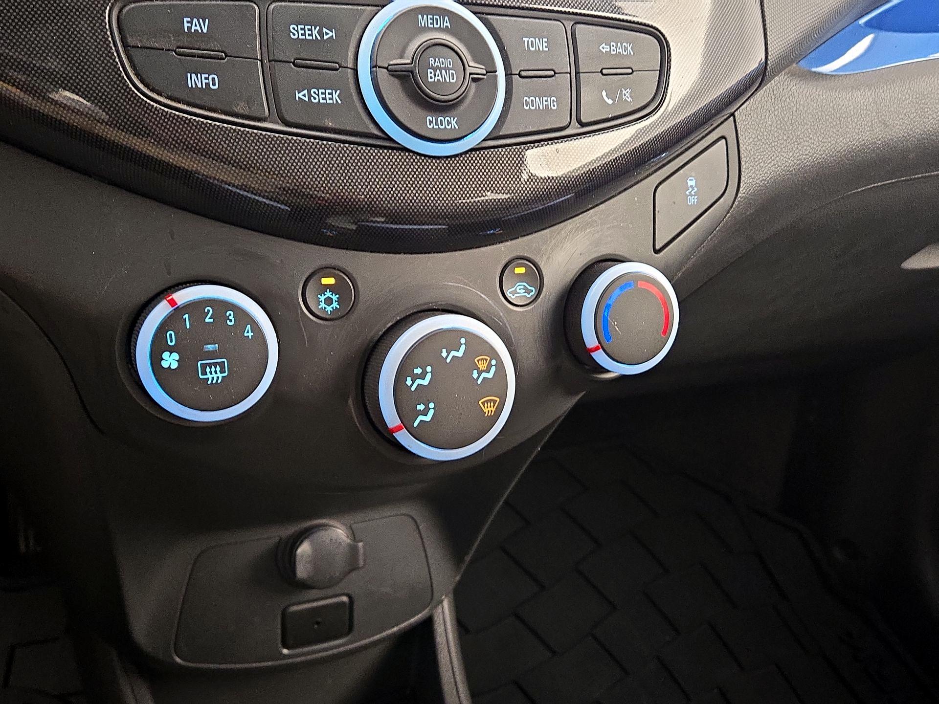 Thumbnail: 2014 Chevrolet Spark - 15