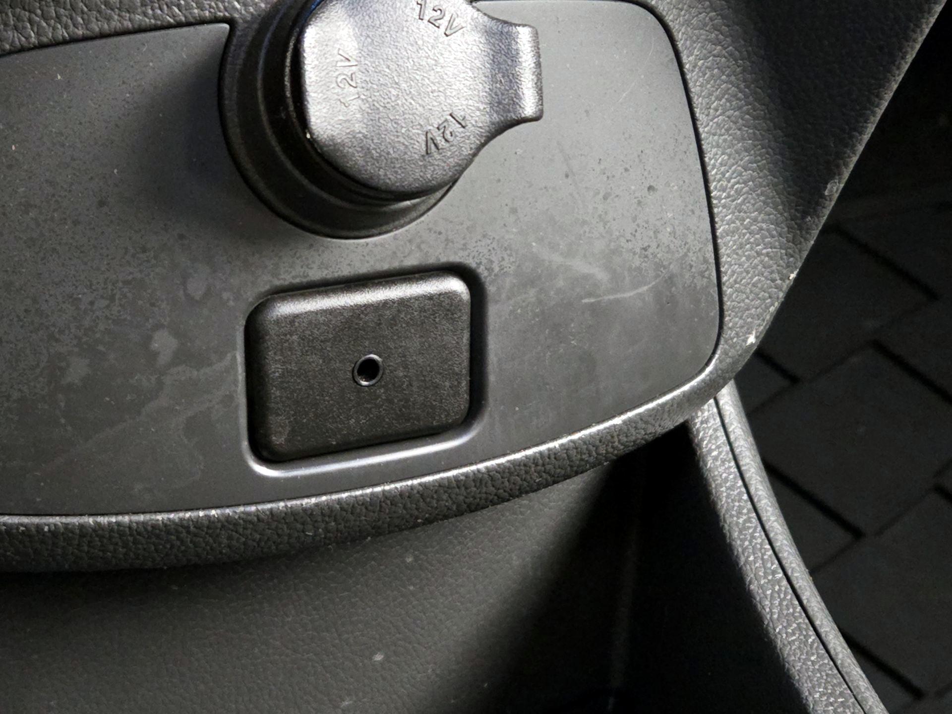 Thumbnail: 2014 Chevrolet Spark - 17