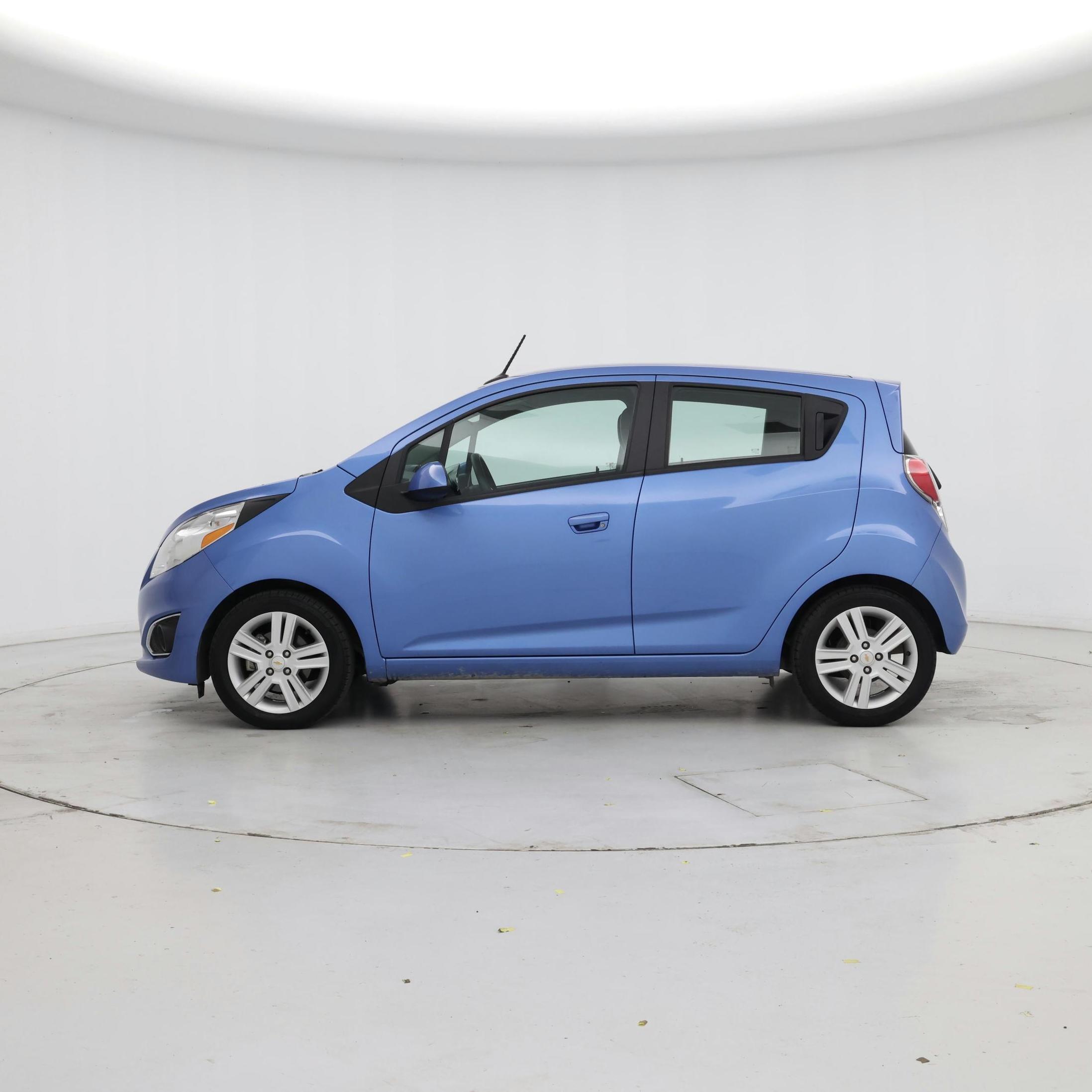 Thumbnail: 2014 Chevrolet Spark - 3