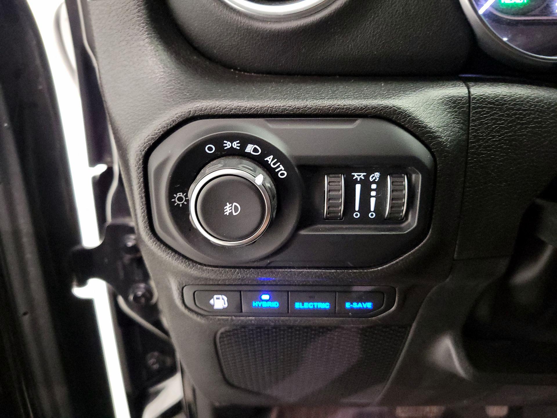 Thumbnail: 2022 Jeep Wrangler - 13