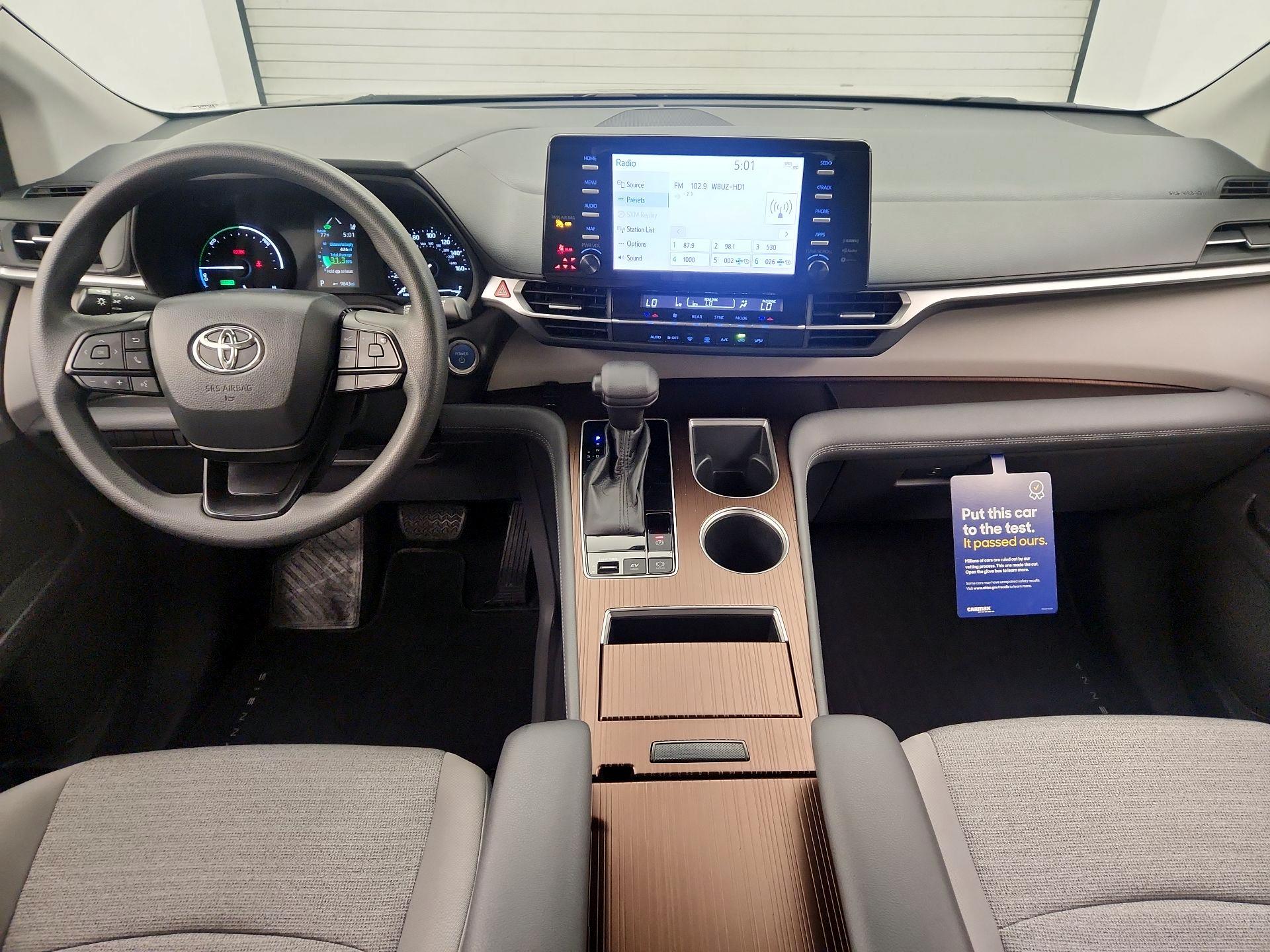 Thumbnail: 2022 Toyota Sienna - 9