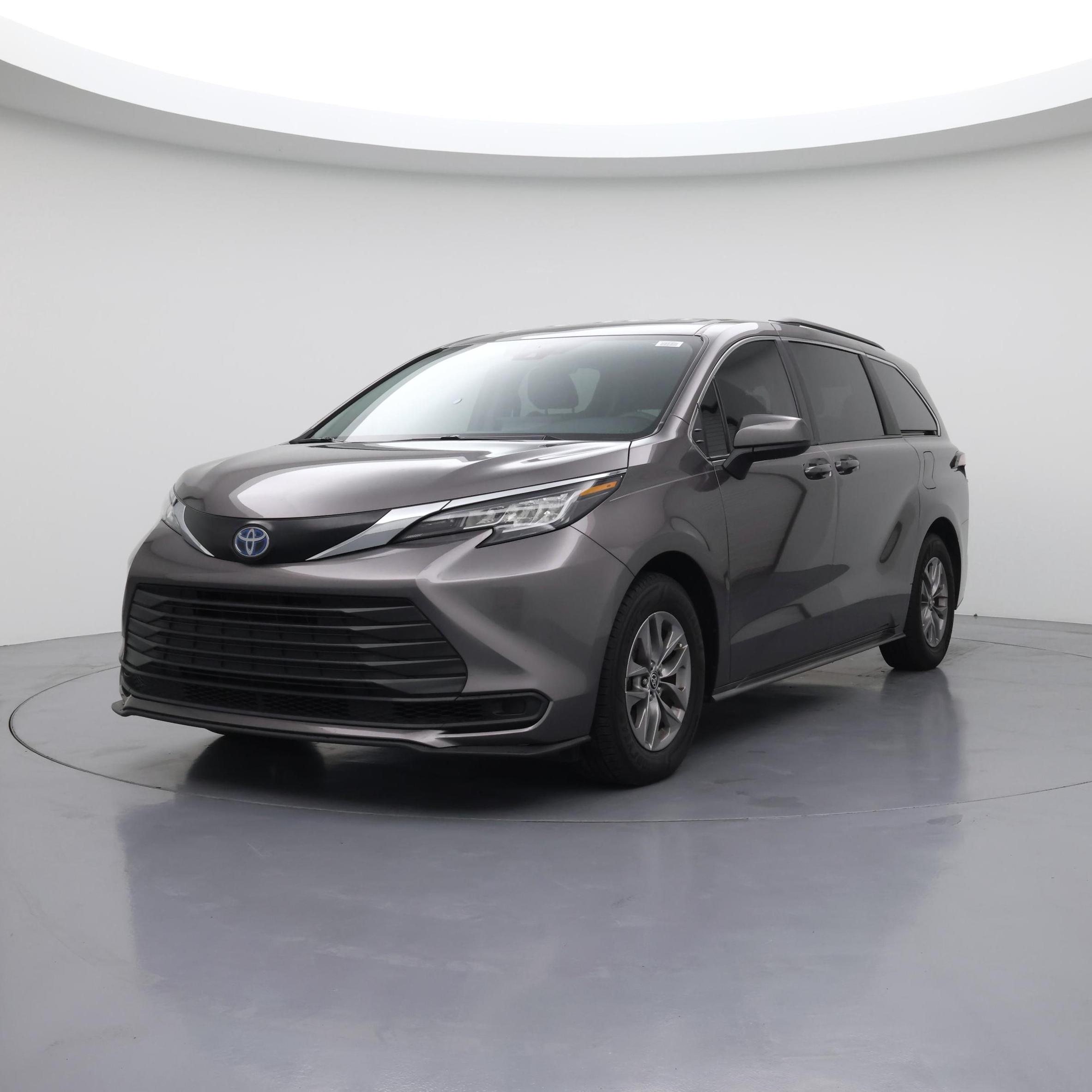 Thumbnail: 2022 Toyota Sienna - 4