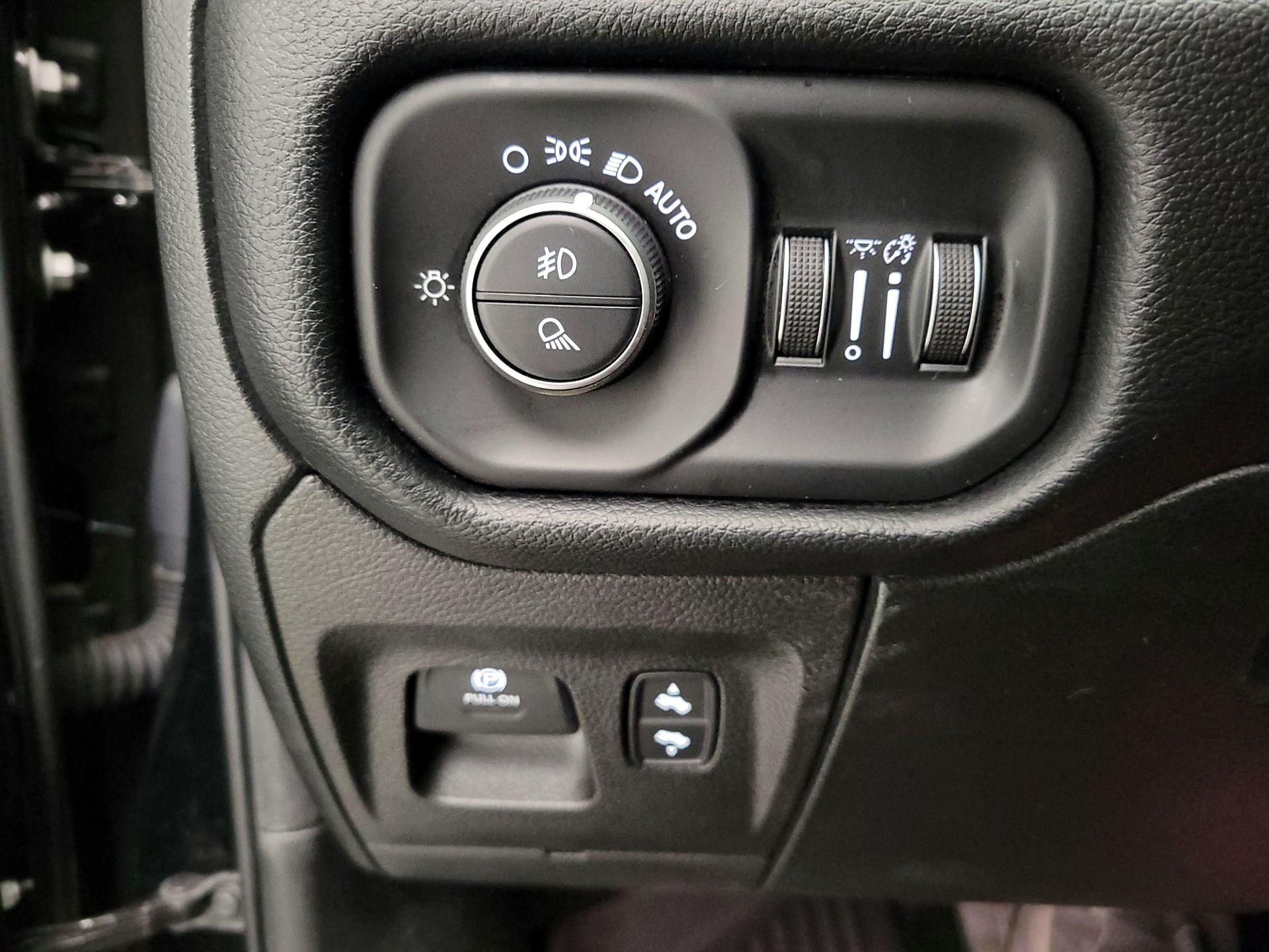 Thumbnail: 2020 RAM 1500 - 13
