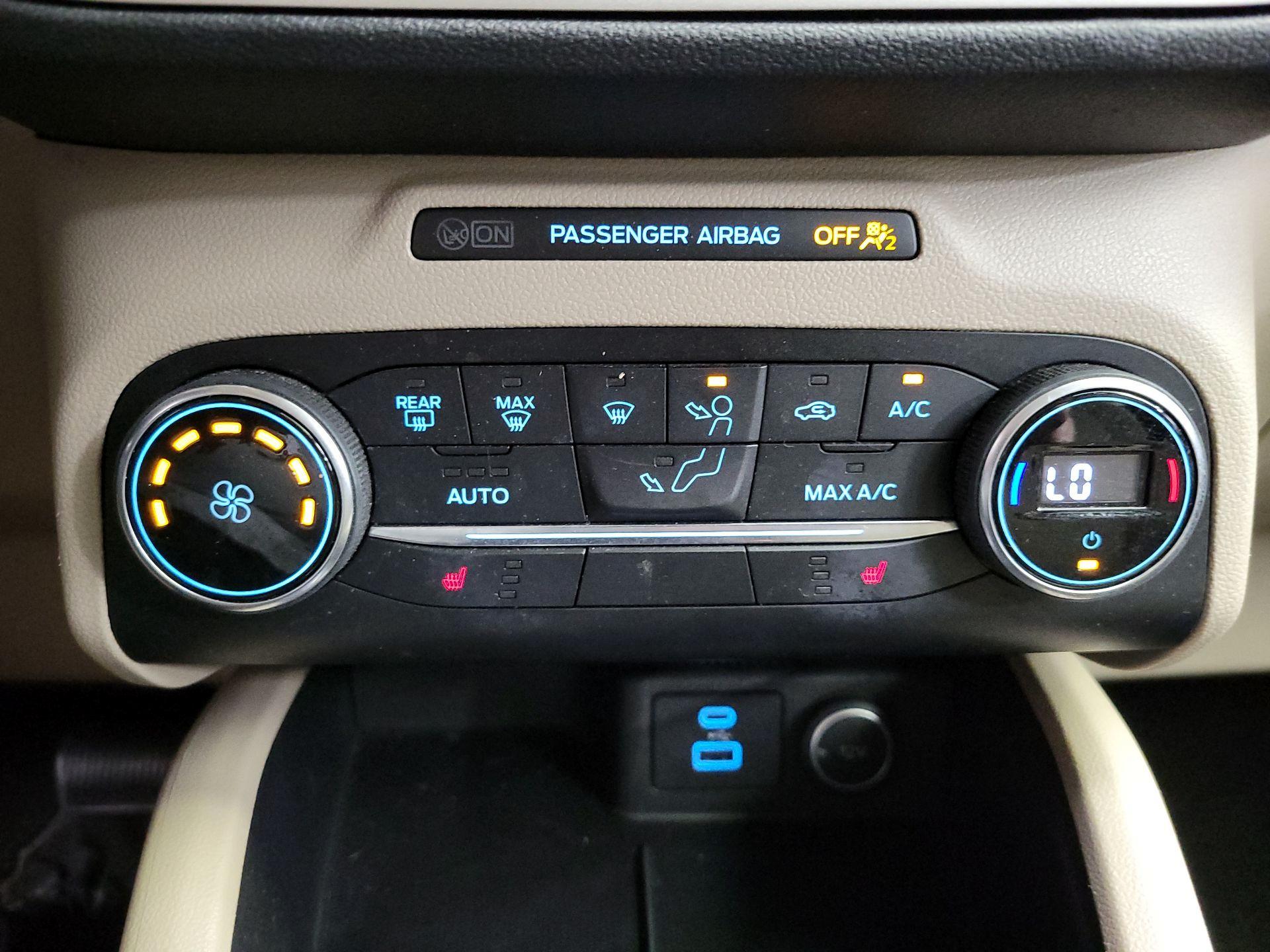 Thumbnail: 2020 Ford Escape - 16