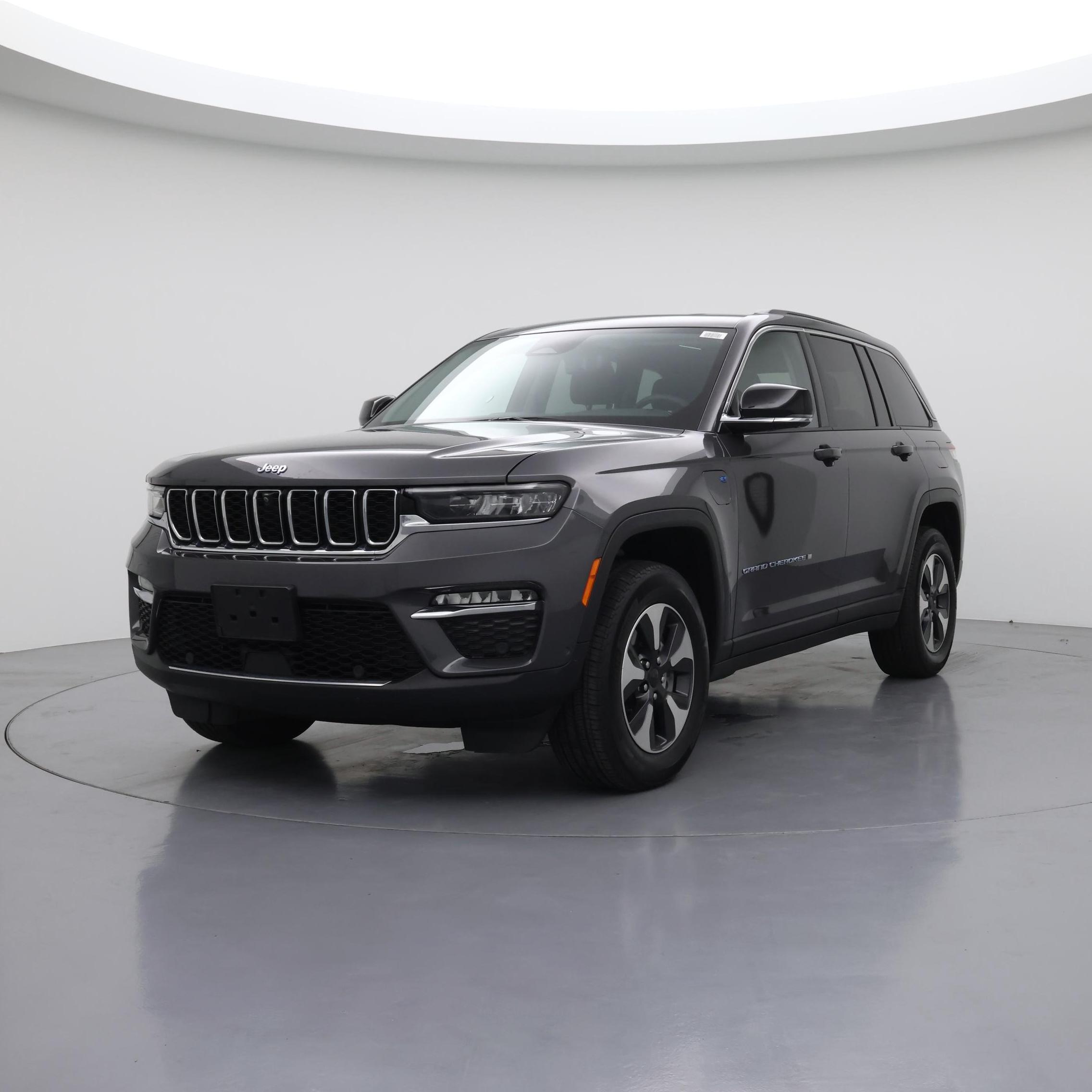 Thumbnail: 2022 Jeep Grand Cherokee - 4