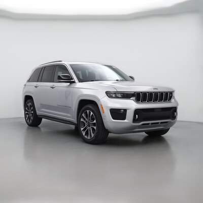 Silver 2023 Jeep Grand Cherokee Overland
