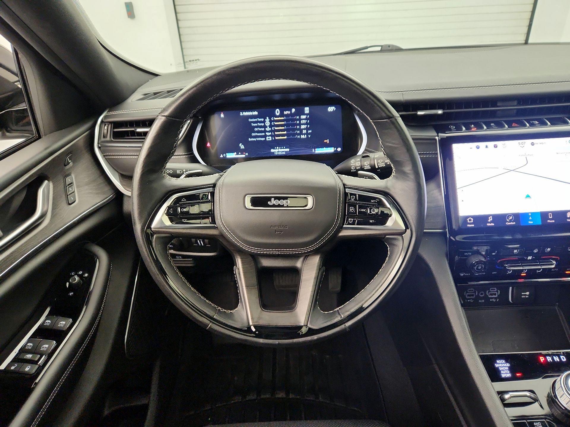 Thumbnail: 2023 Jeep Grand Cherokee - 10