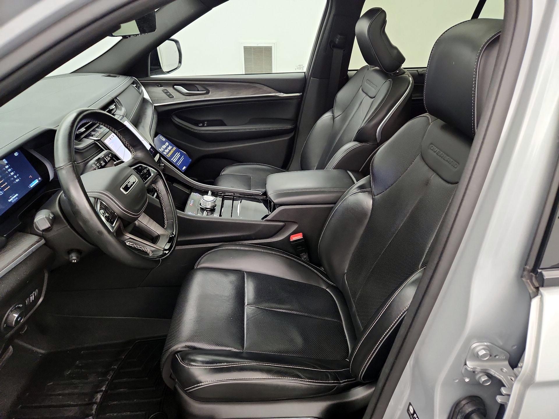 Thumbnail: 2023 Jeep Grand Cherokee - 11