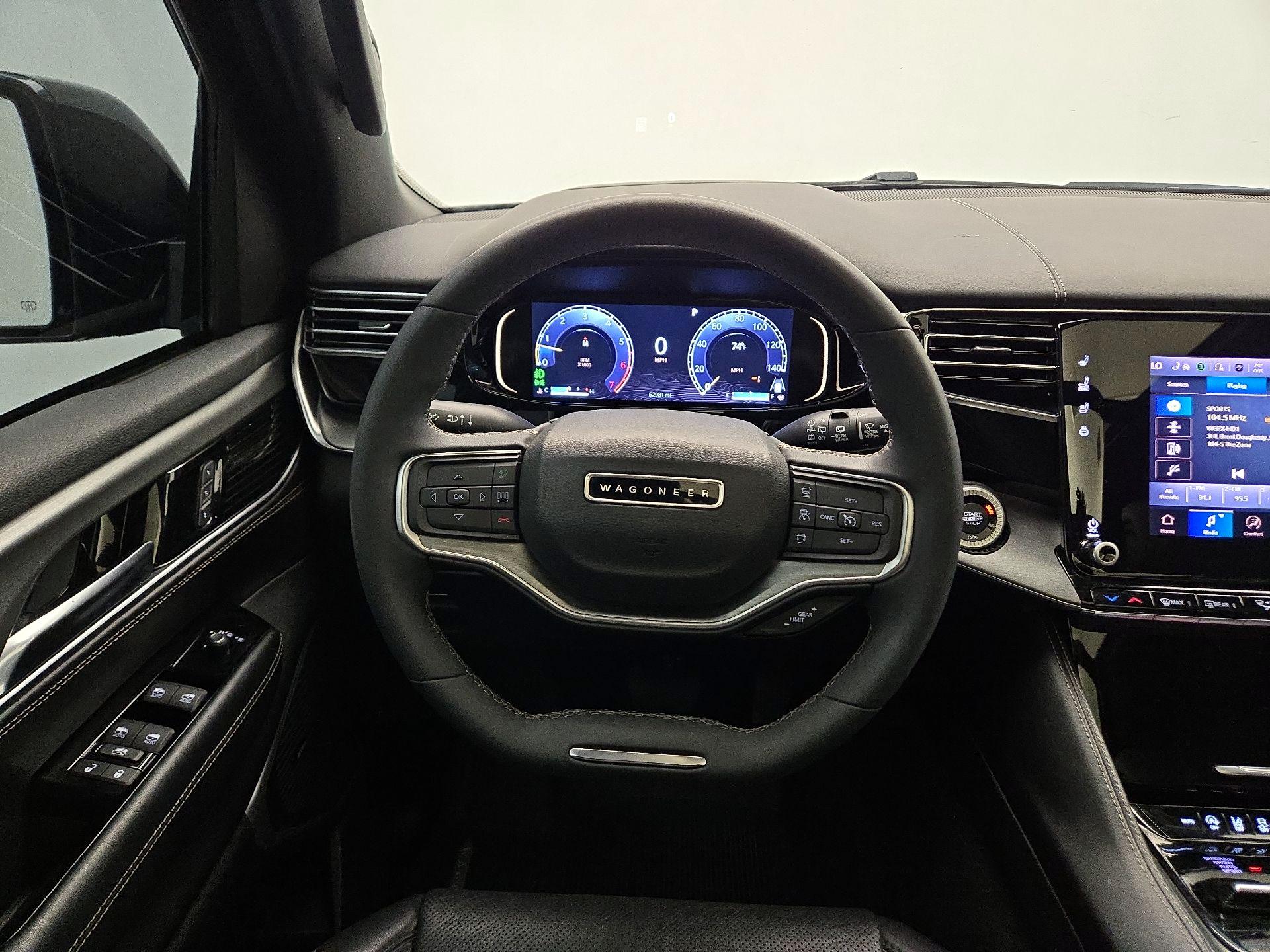 Thumbnail: 2023 Jeep Wagoneer - 10
