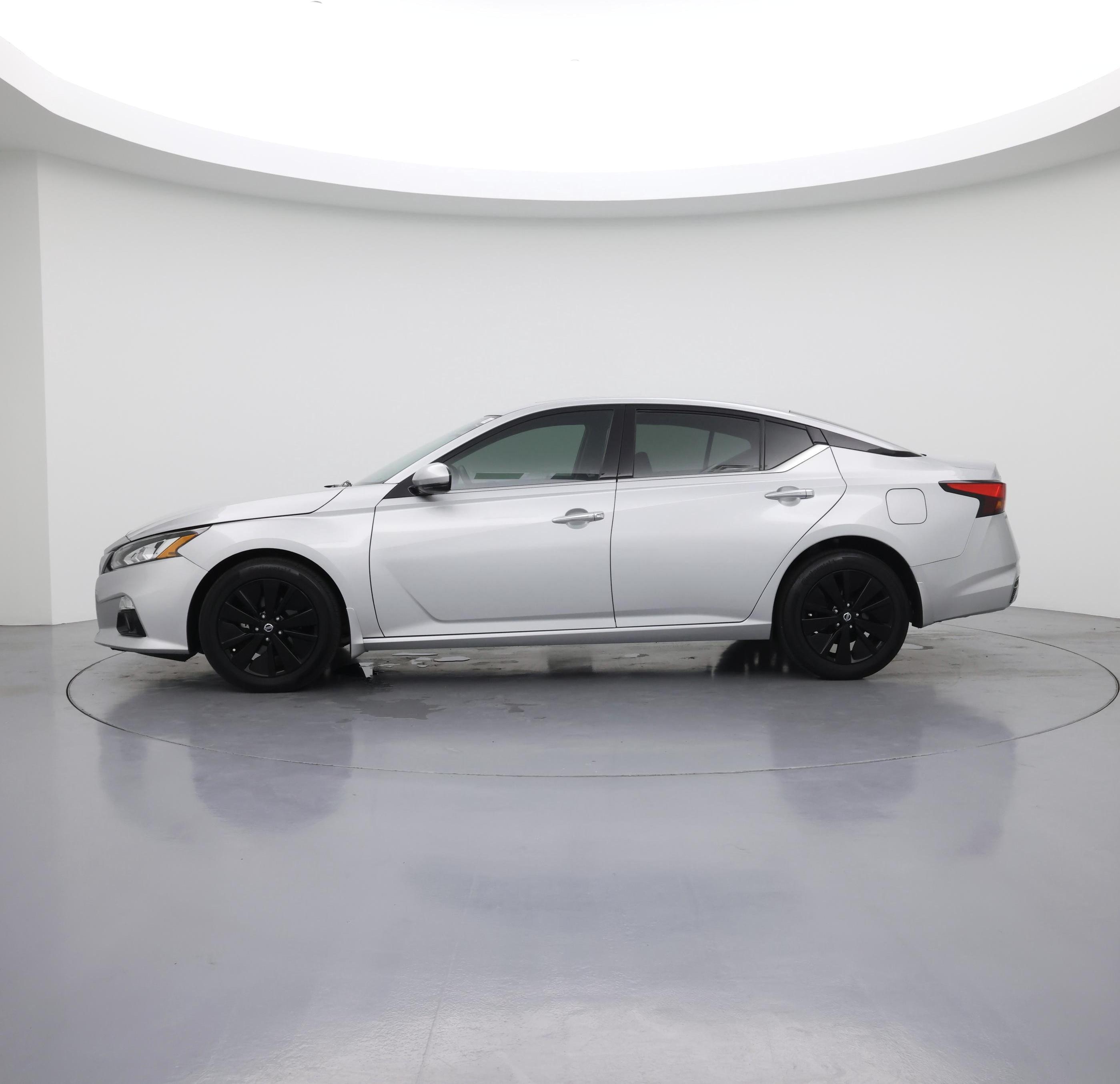 Thumbnail: 2021 Nissan Altima - 3