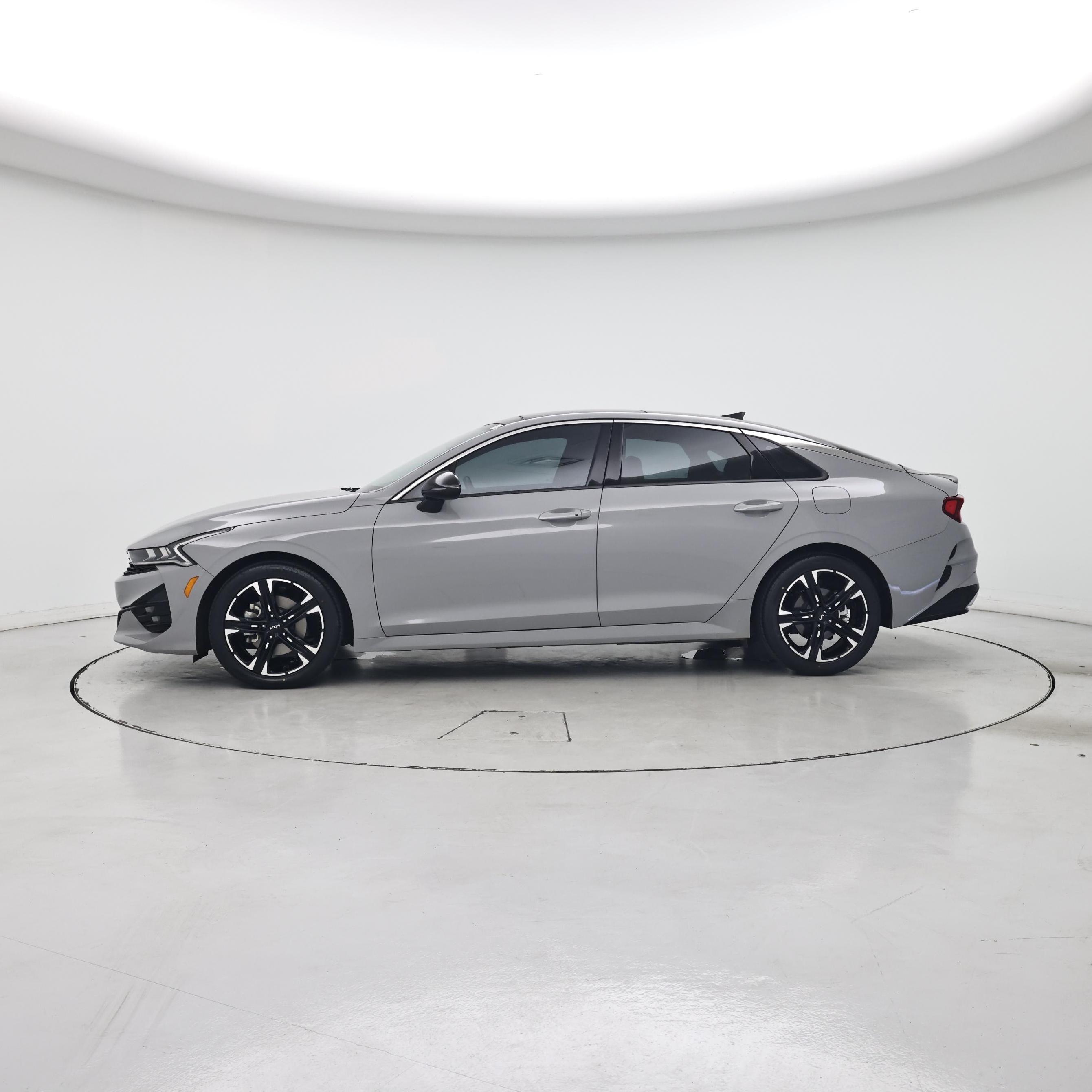 Thumbnail: 2023 Kia K5 - 3