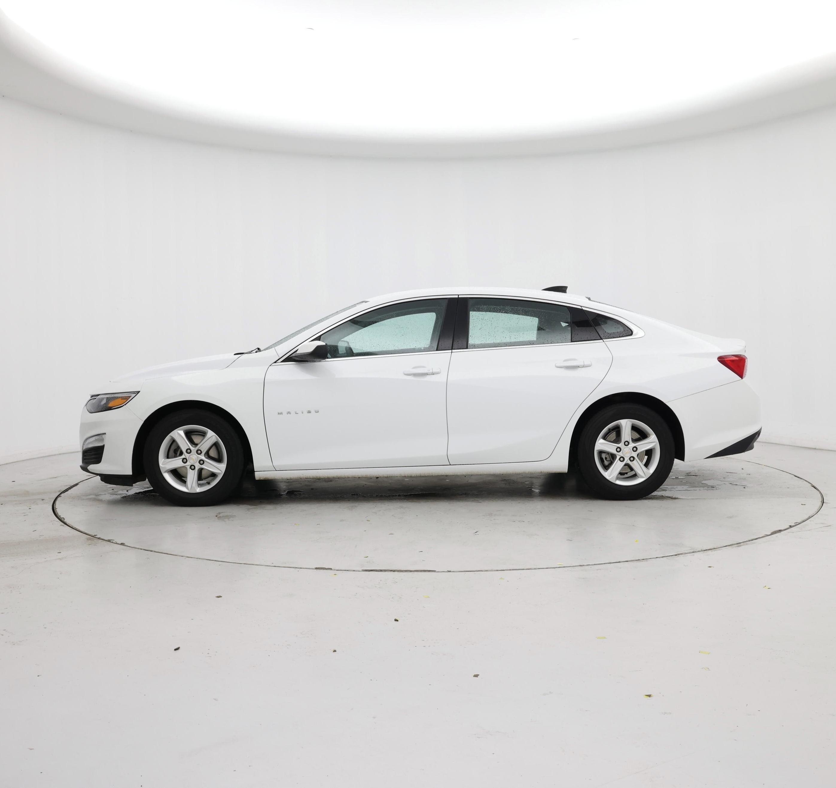 Thumbnail: 2023 Chevrolet Malibu - 3