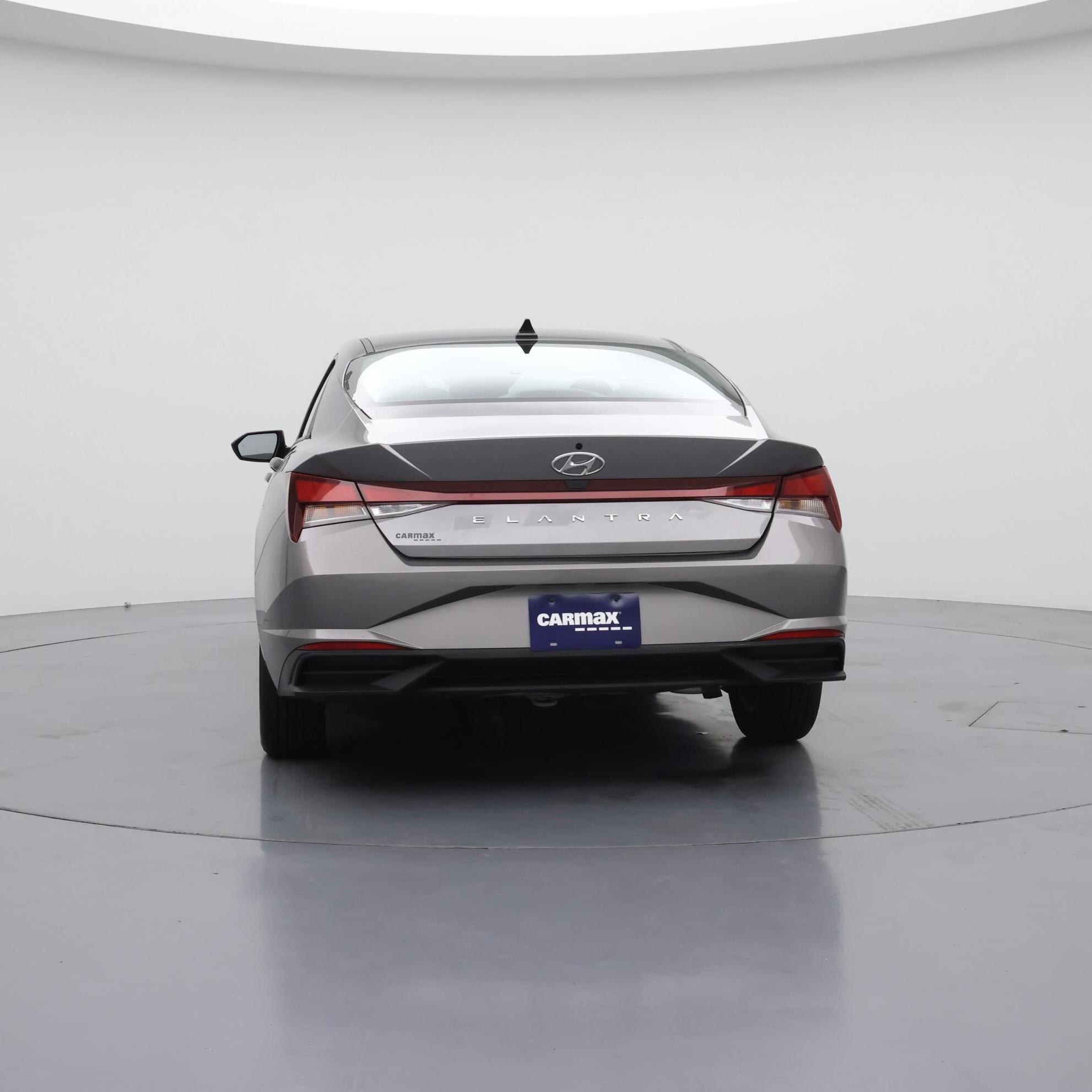Thumbnail: 2022 Hyundai Elantra - 6