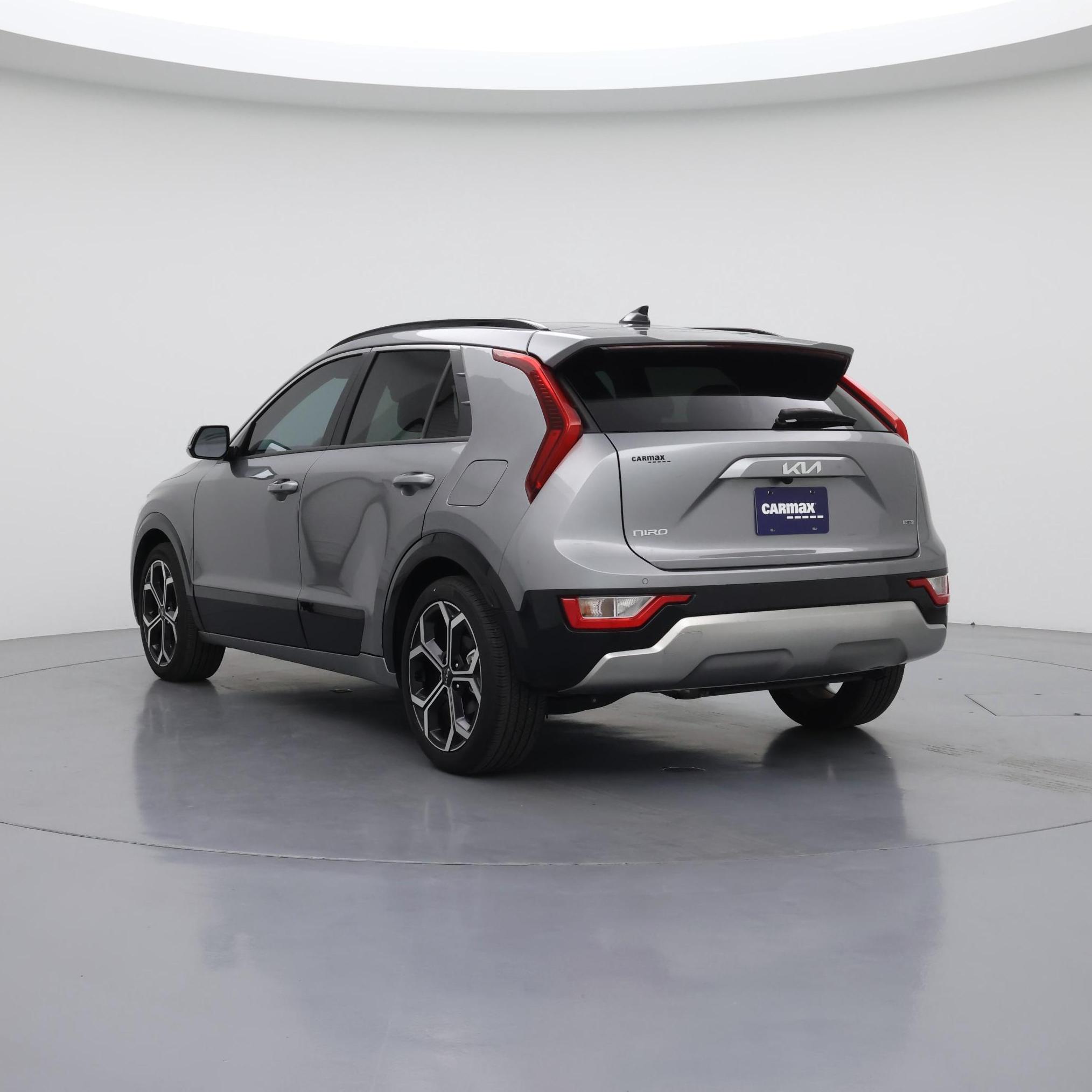 Thumbnail: 2023 Kia Niro - 2