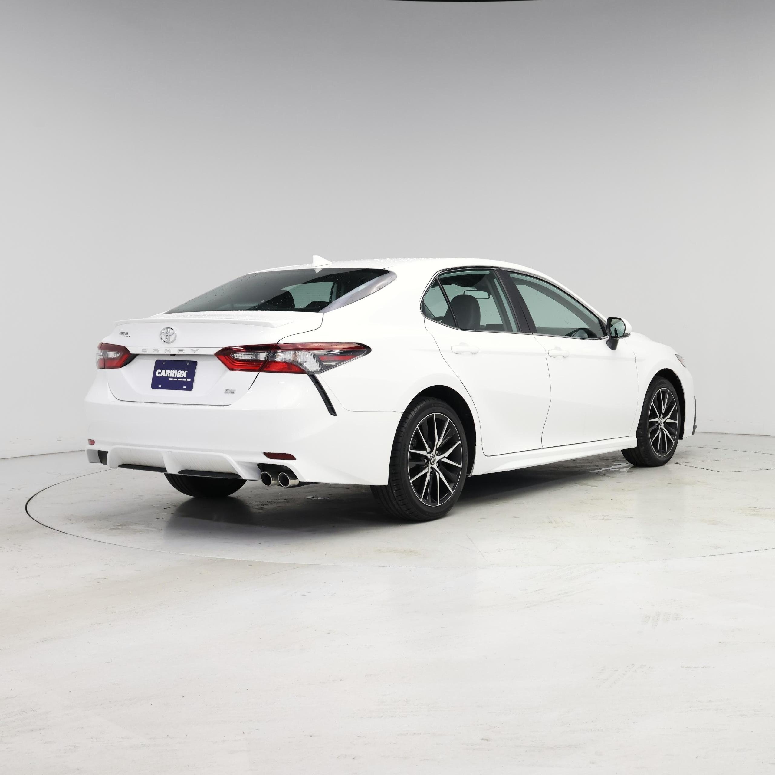 Thumbnail: 2023 Toyota Camry - 8
