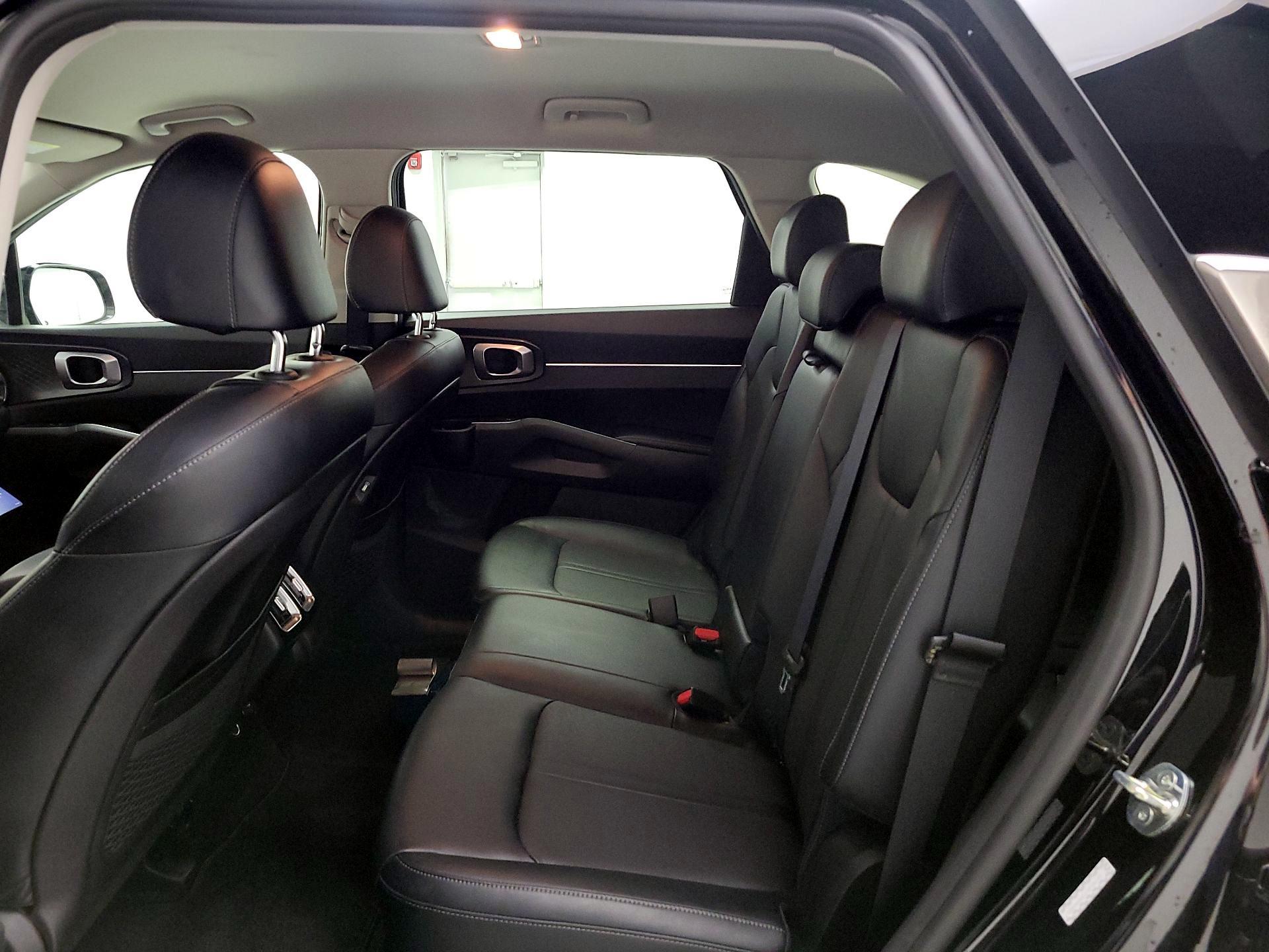 Thumbnail: 2021 Kia Sorento - 19