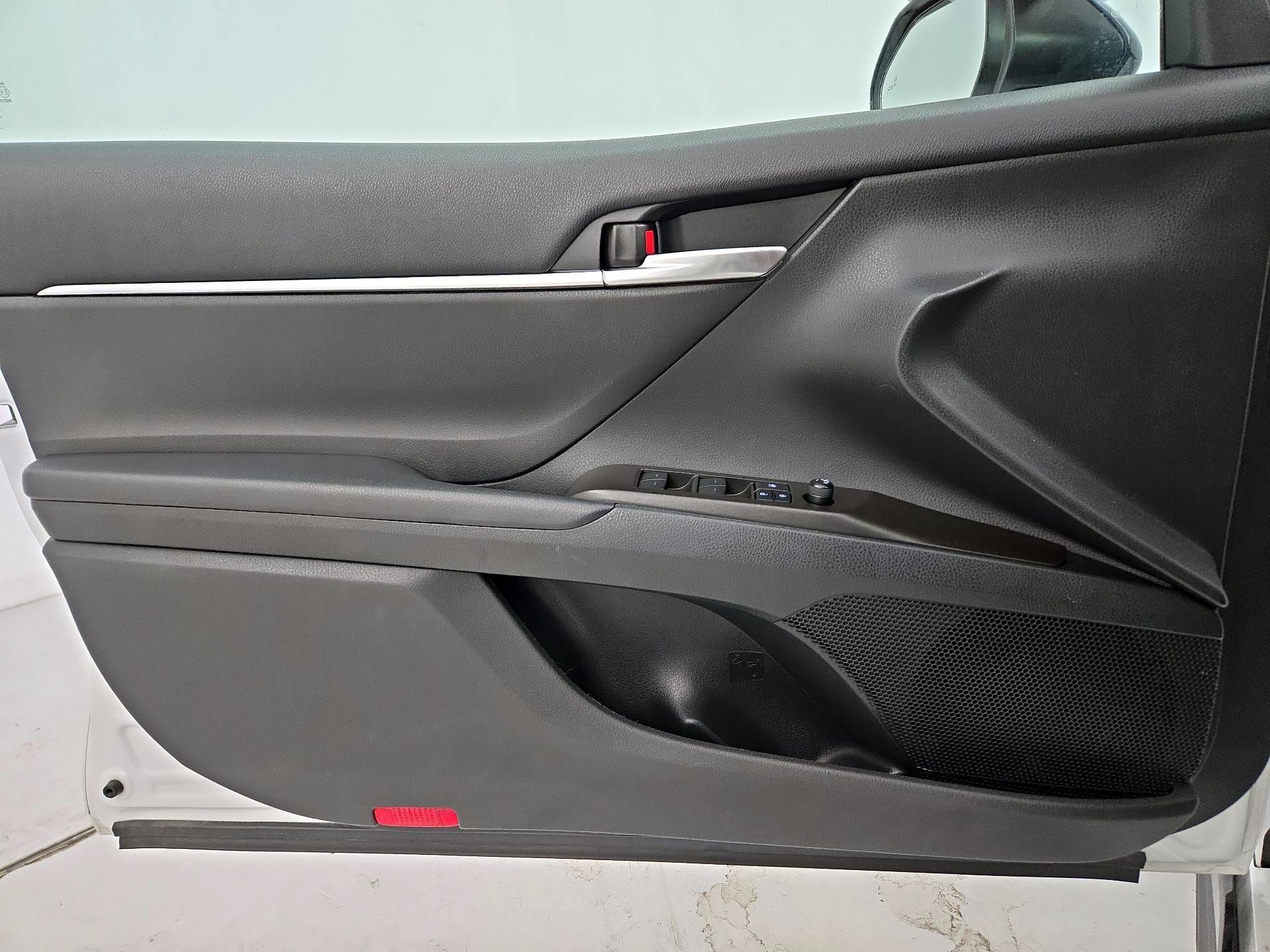 Thumbnail: 2021 Toyota Camry - 12