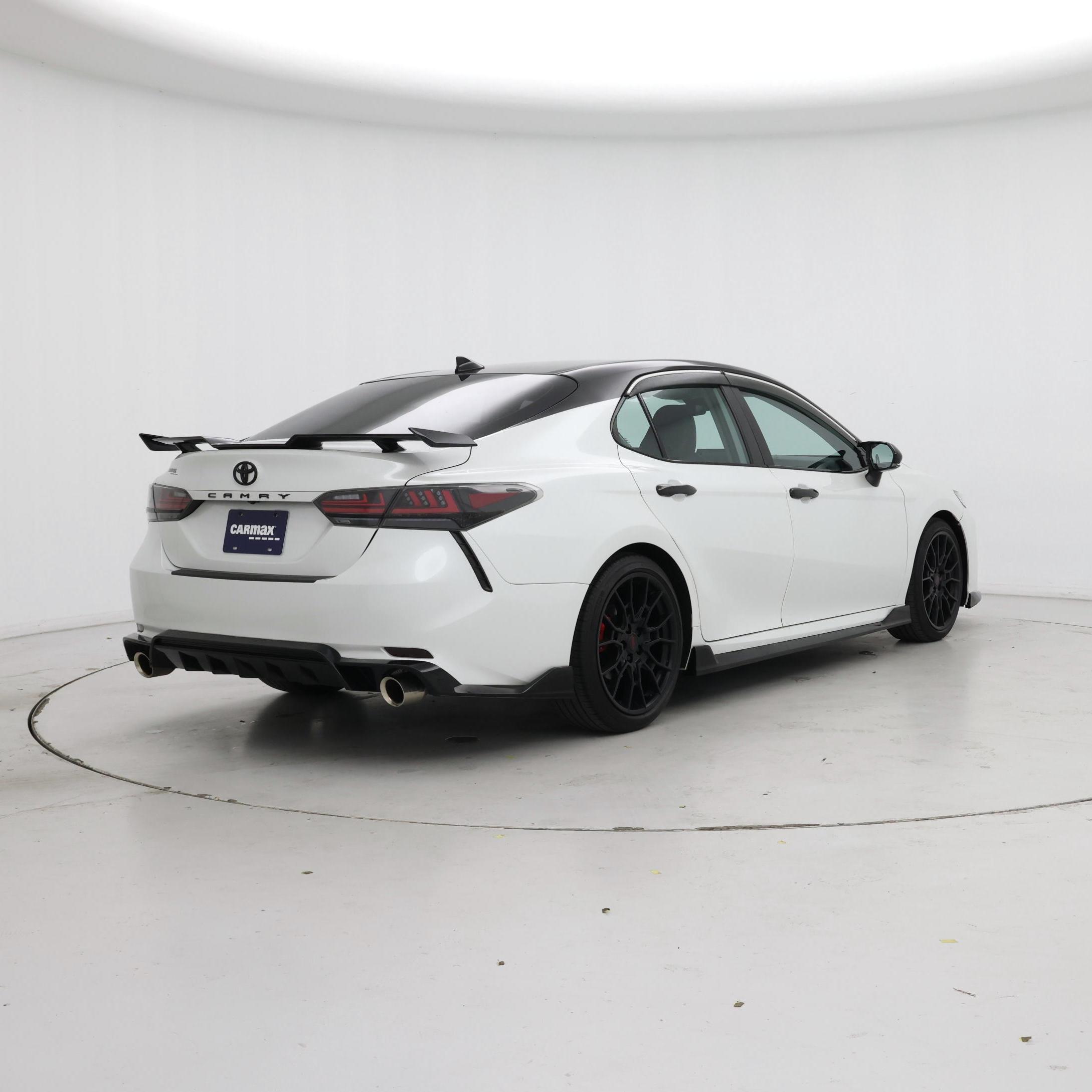 Thumbnail: 2021 Toyota Camry - 8