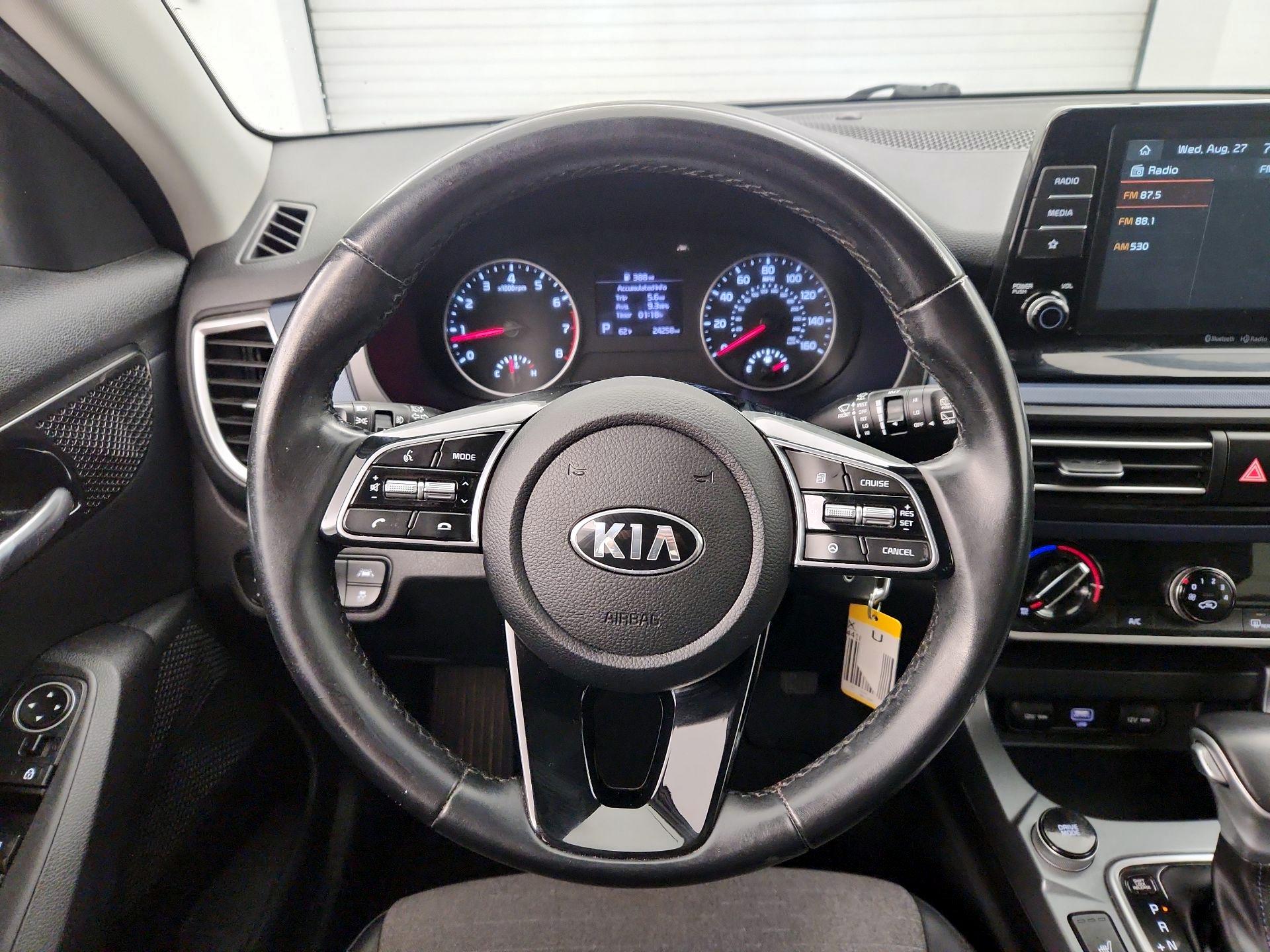 Thumbnail: 2021 Kia Seltos - 10
