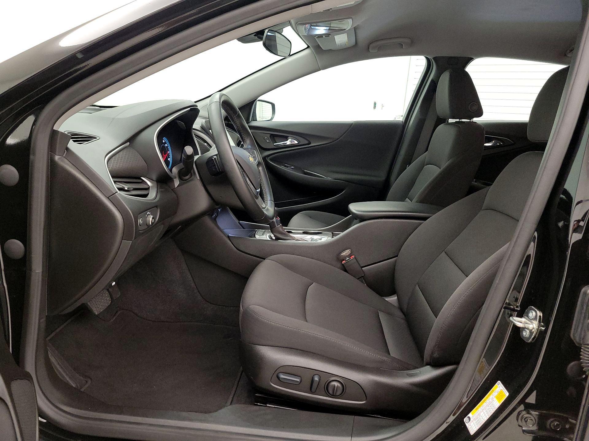 Thumbnail: 2023 Chevrolet Malibu - 11