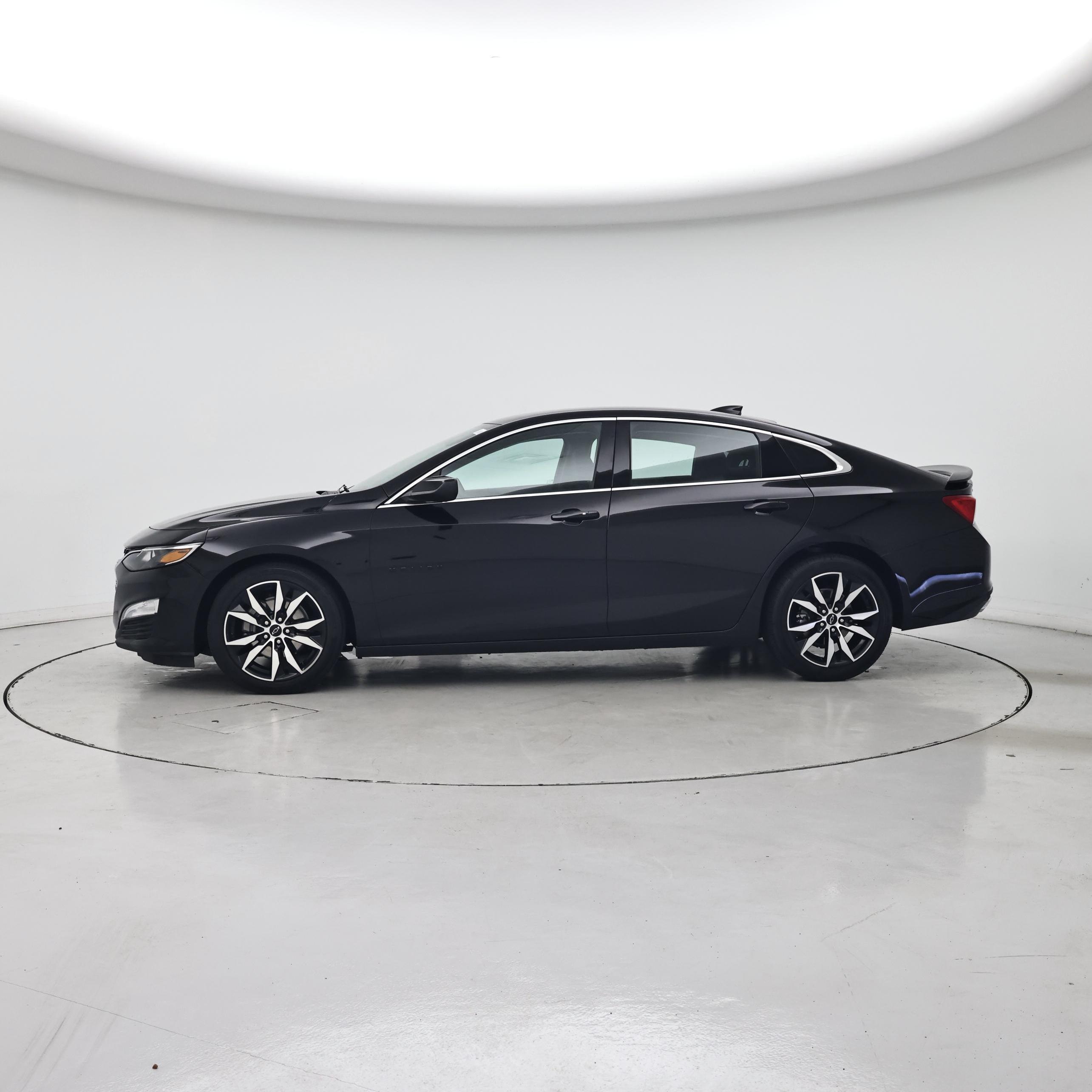 Thumbnail: 2023 Chevrolet Malibu - 3