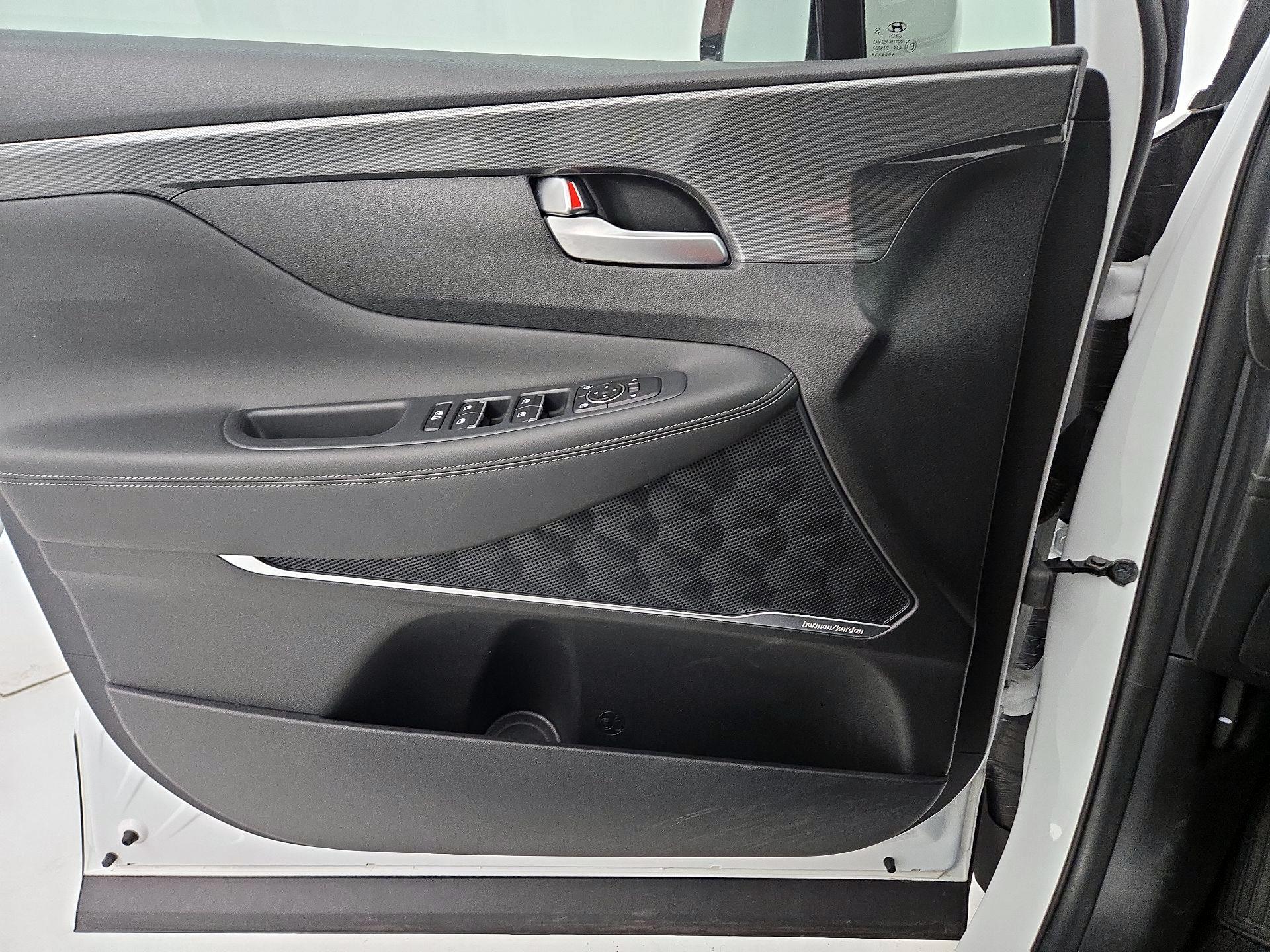 Thumbnail: 2022 Hyundai Santa Fe - 12