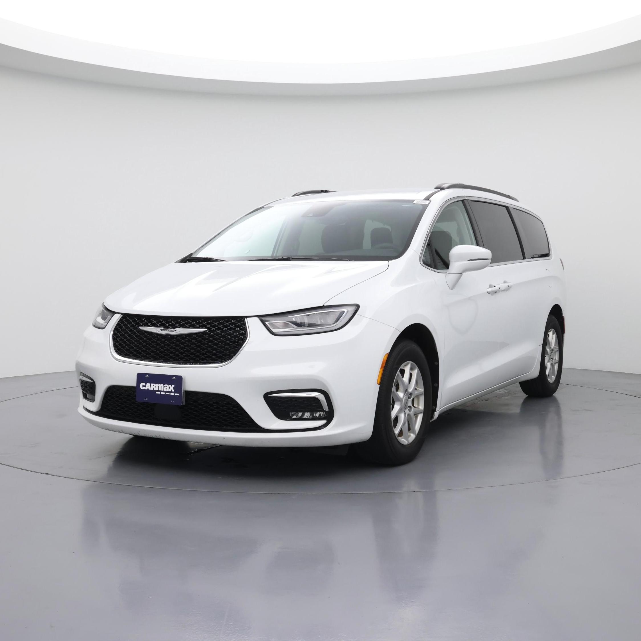 Thumbnail: 2022 Chrysler Pacifica - 4