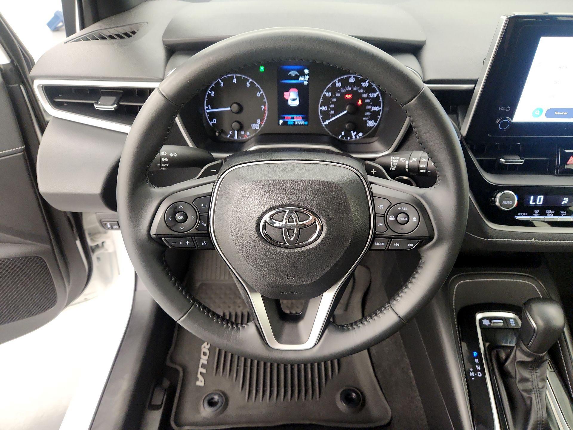 Thumbnail: 2023 Toyota Corolla - 10