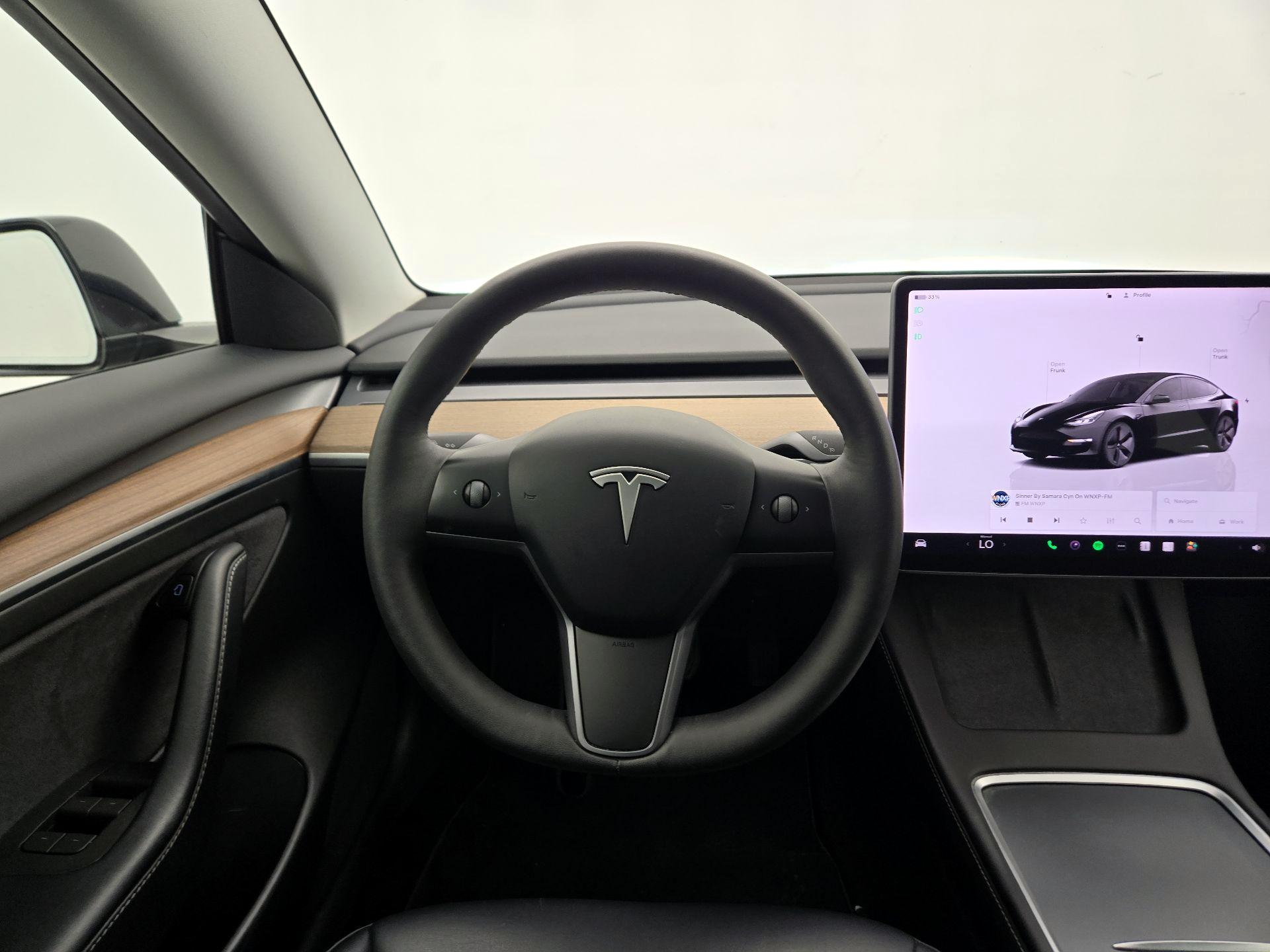 Thumbnail: 2023 Tesla Model 3 - 10