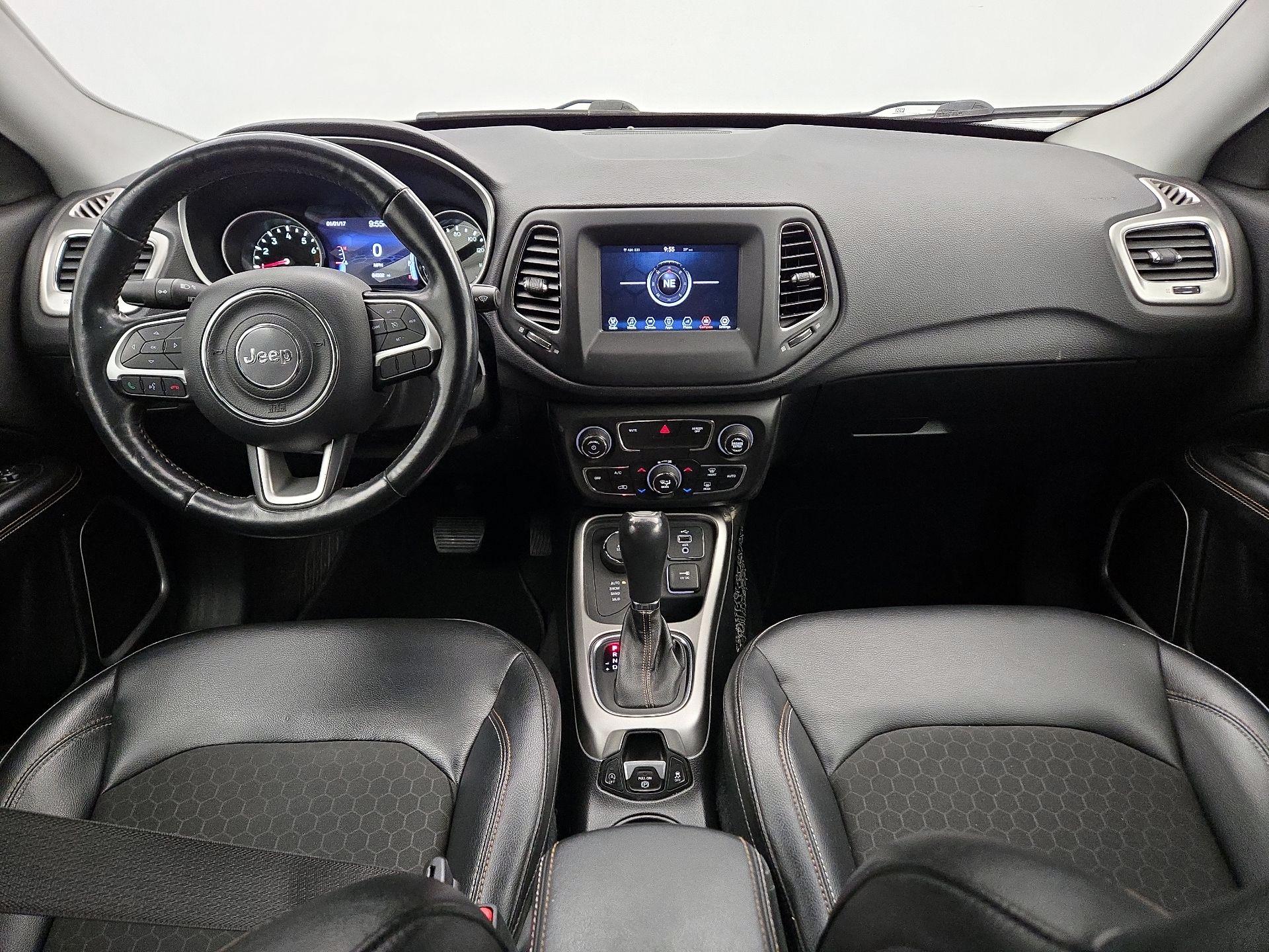 Thumbnail: 2018 Jeep Compass - 11