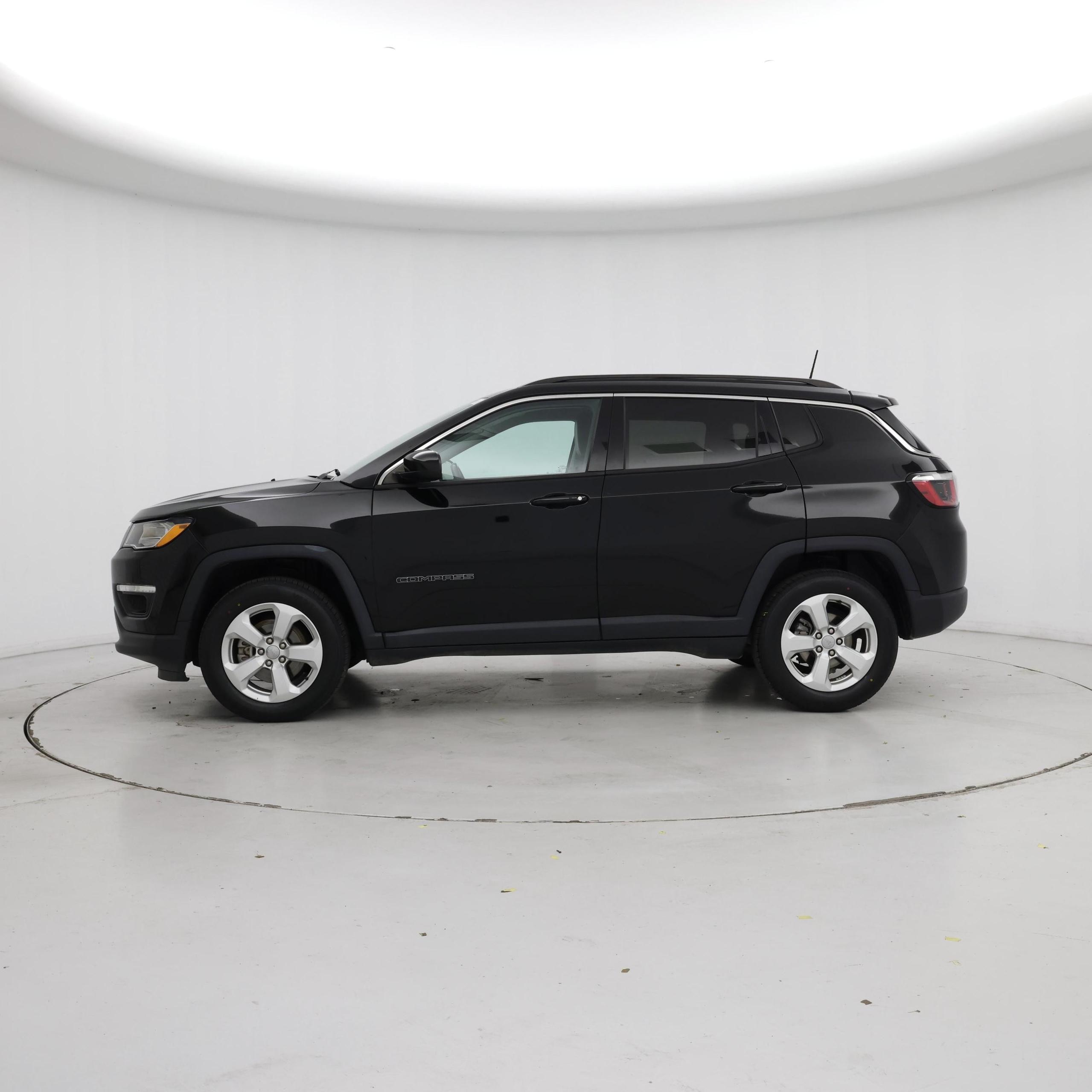 Thumbnail: 2018 Jeep Compass - 3