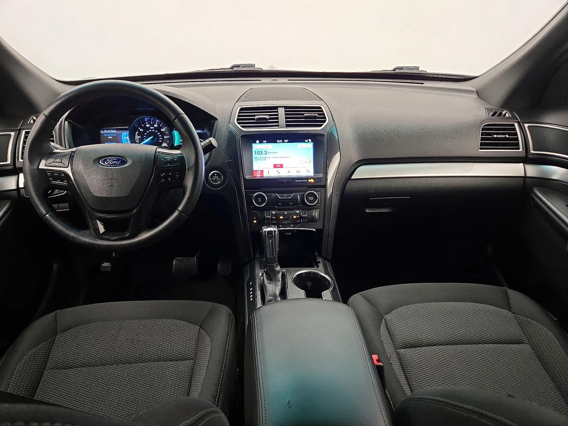Thumbnail: 2017 Ford Explorer - 9