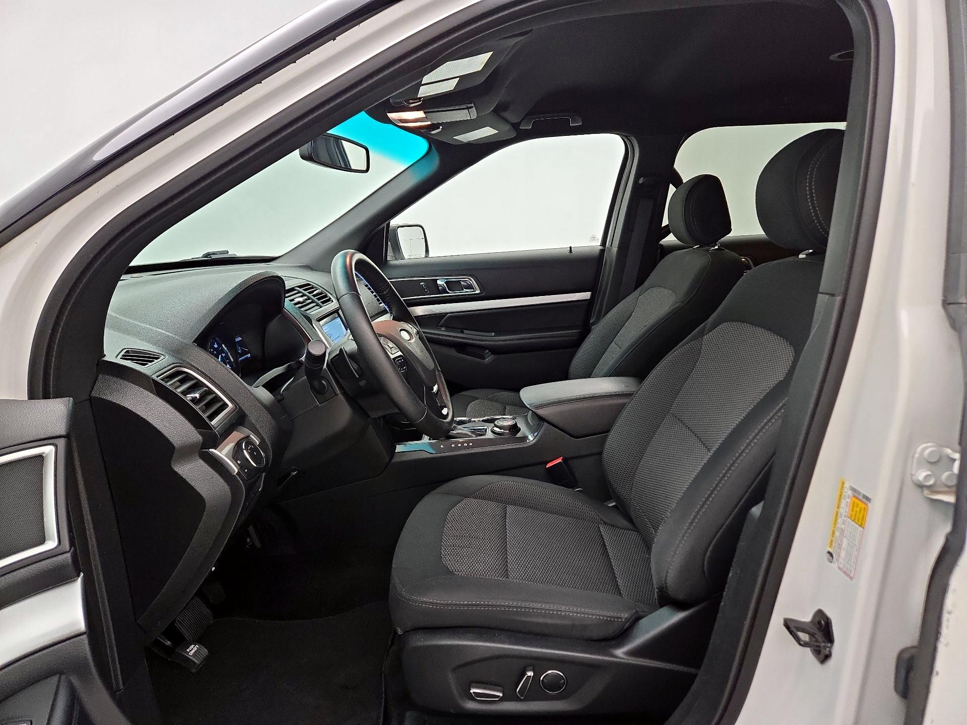 Thumbnail: 2017 Ford Explorer - 11
