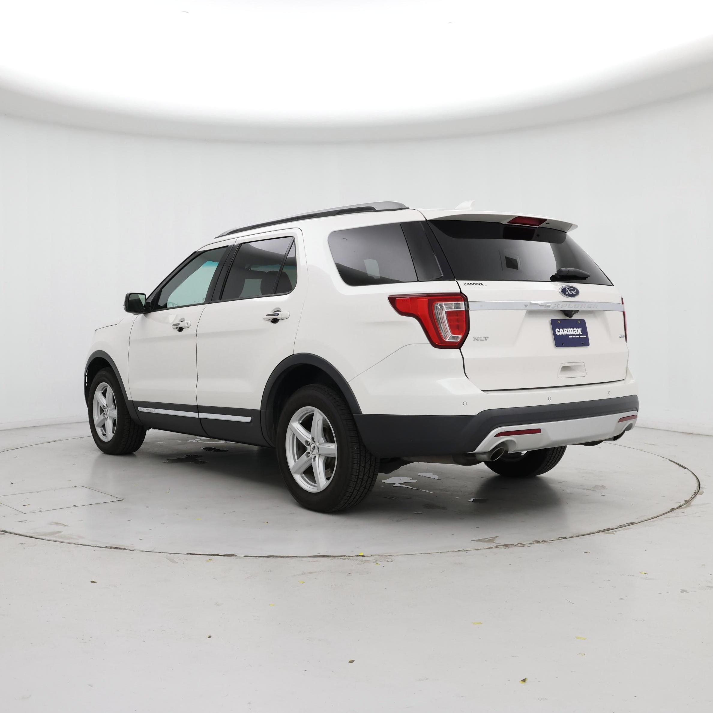 Thumbnail: 2017 Ford Explorer - 2