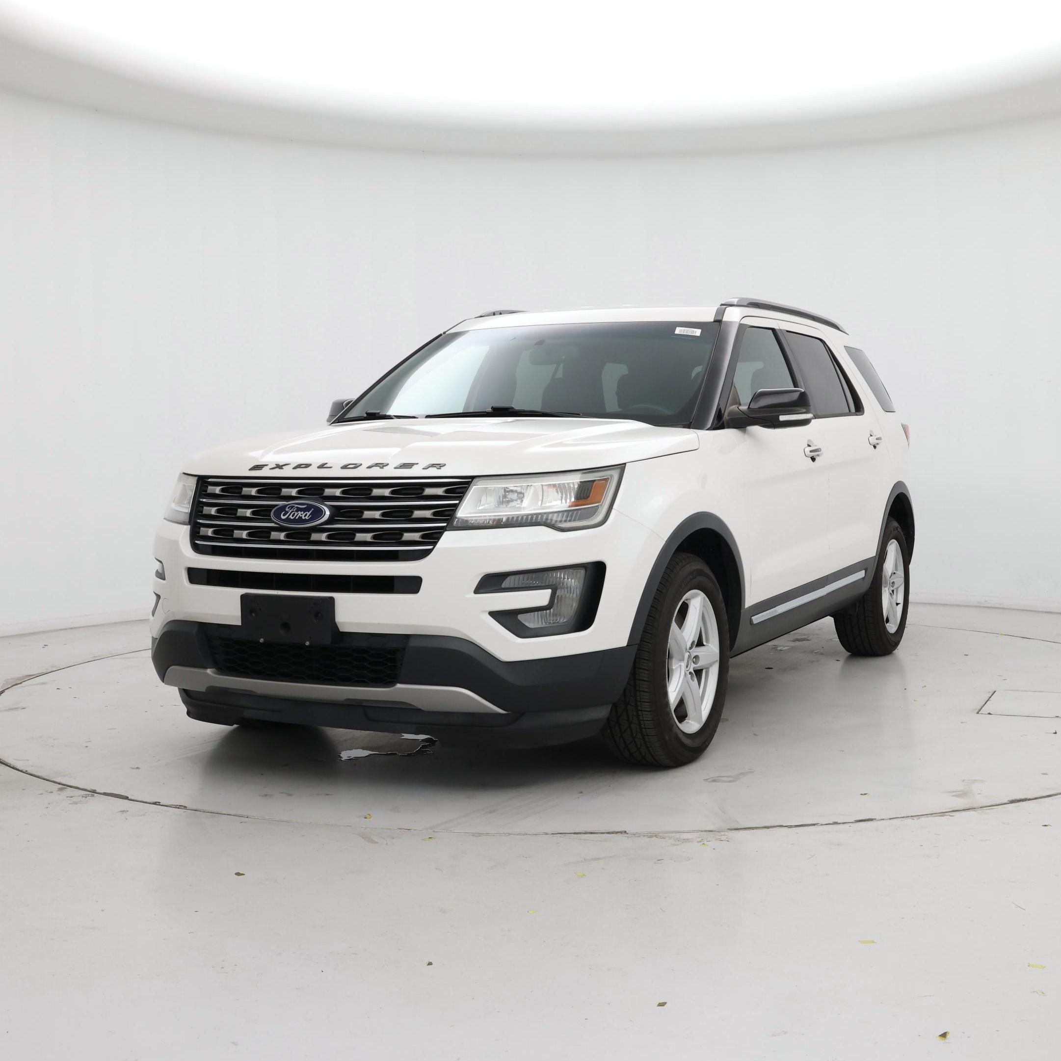 Thumbnail: 2017 Ford Explorer - 4