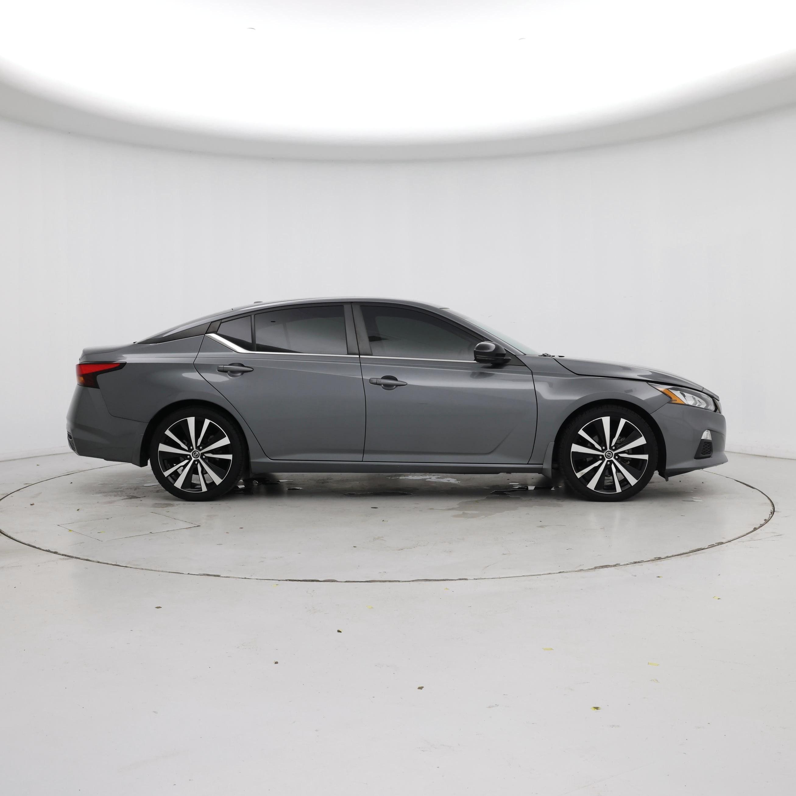 Thumbnail: 2021 Nissan Altima - 7