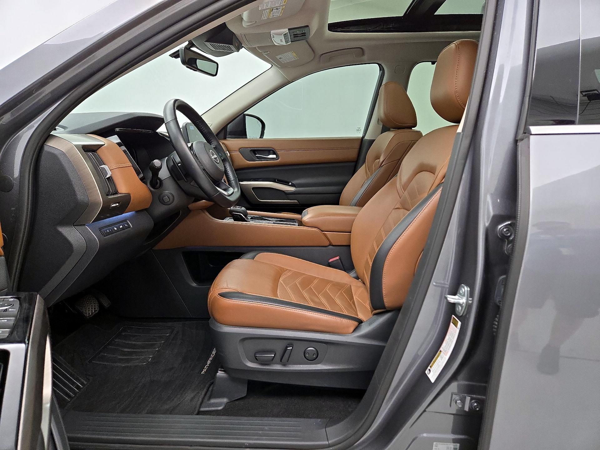 Thumbnail: 2023 Nissan Pathfinder - 11