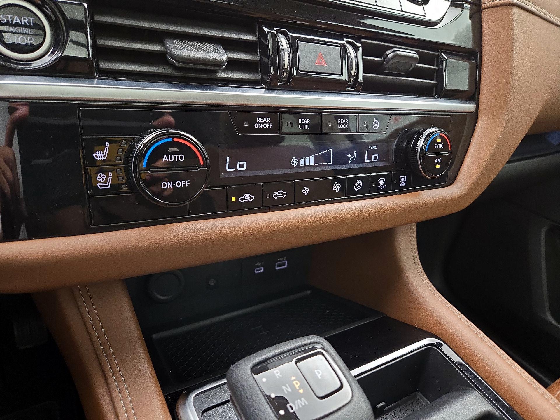 Thumbnail: 2023 Nissan Pathfinder - 17