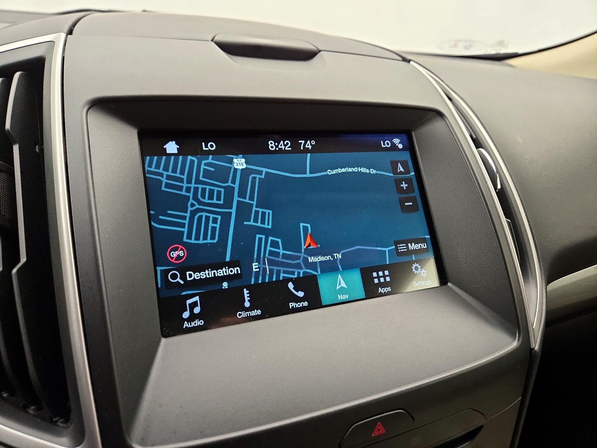 Thumbnail: 2016 Ford Edge - 14