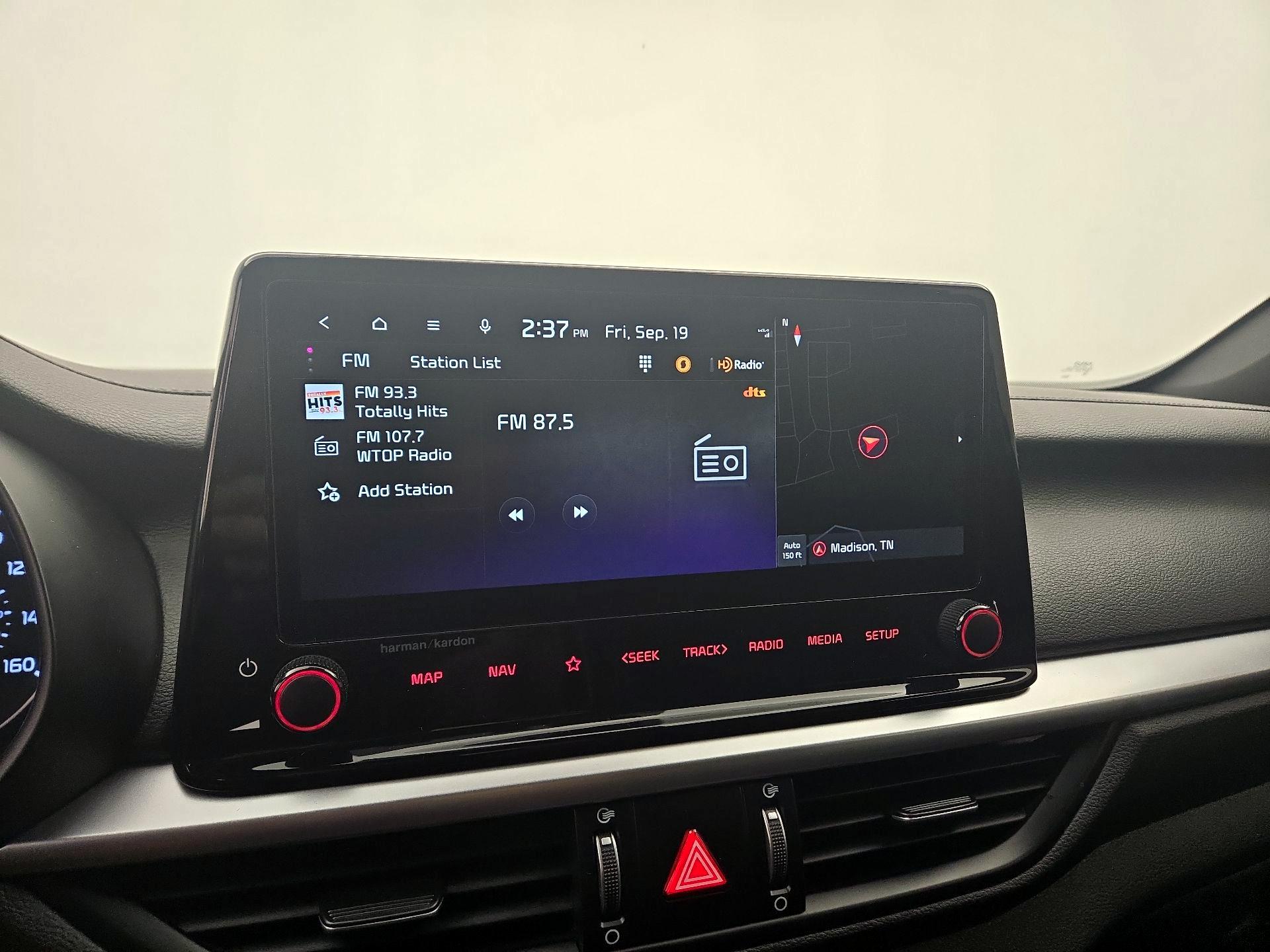 Thumbnail: 2023 Kia Forte - 16