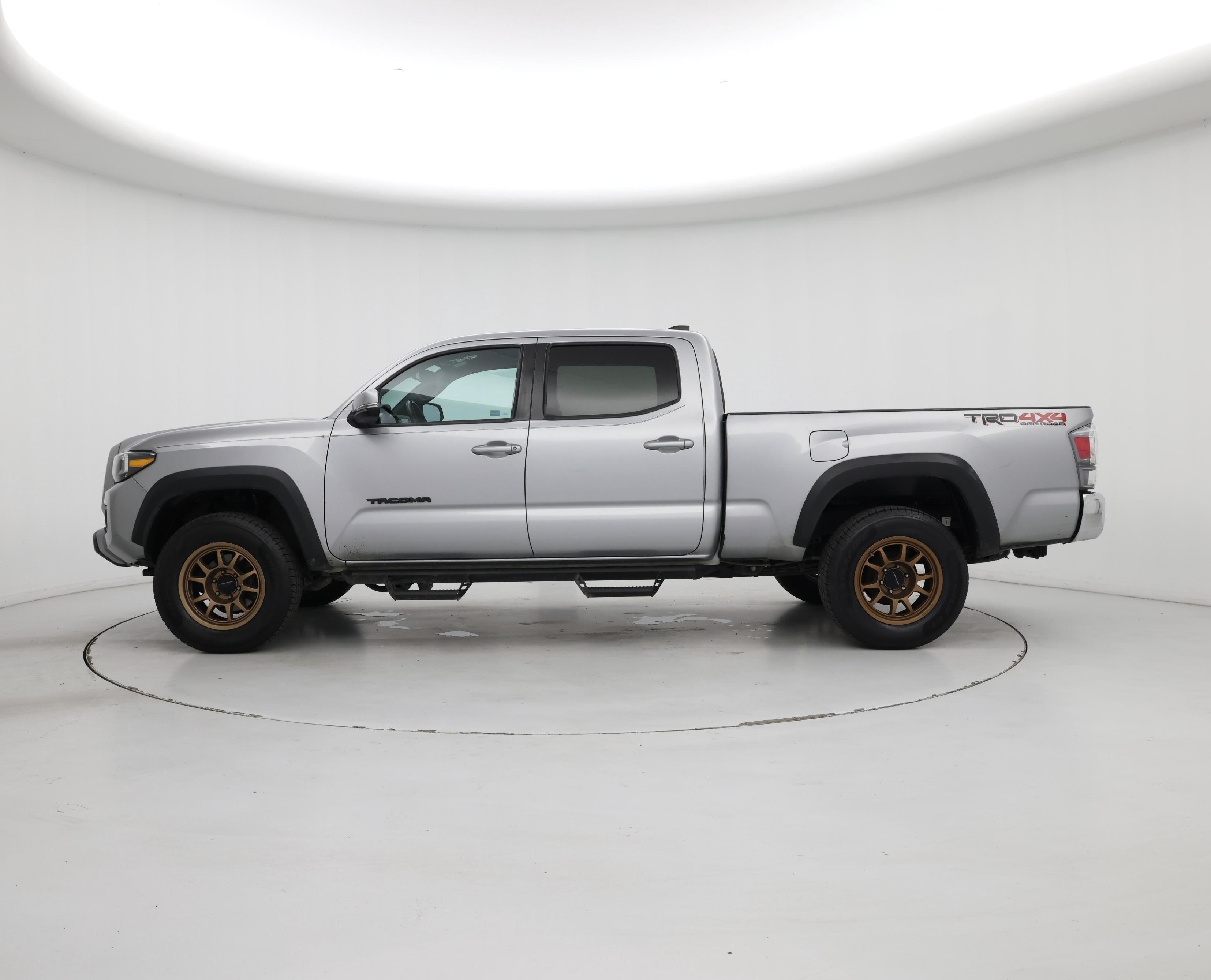 Thumbnail: 2021 Toyota Tacoma - 3