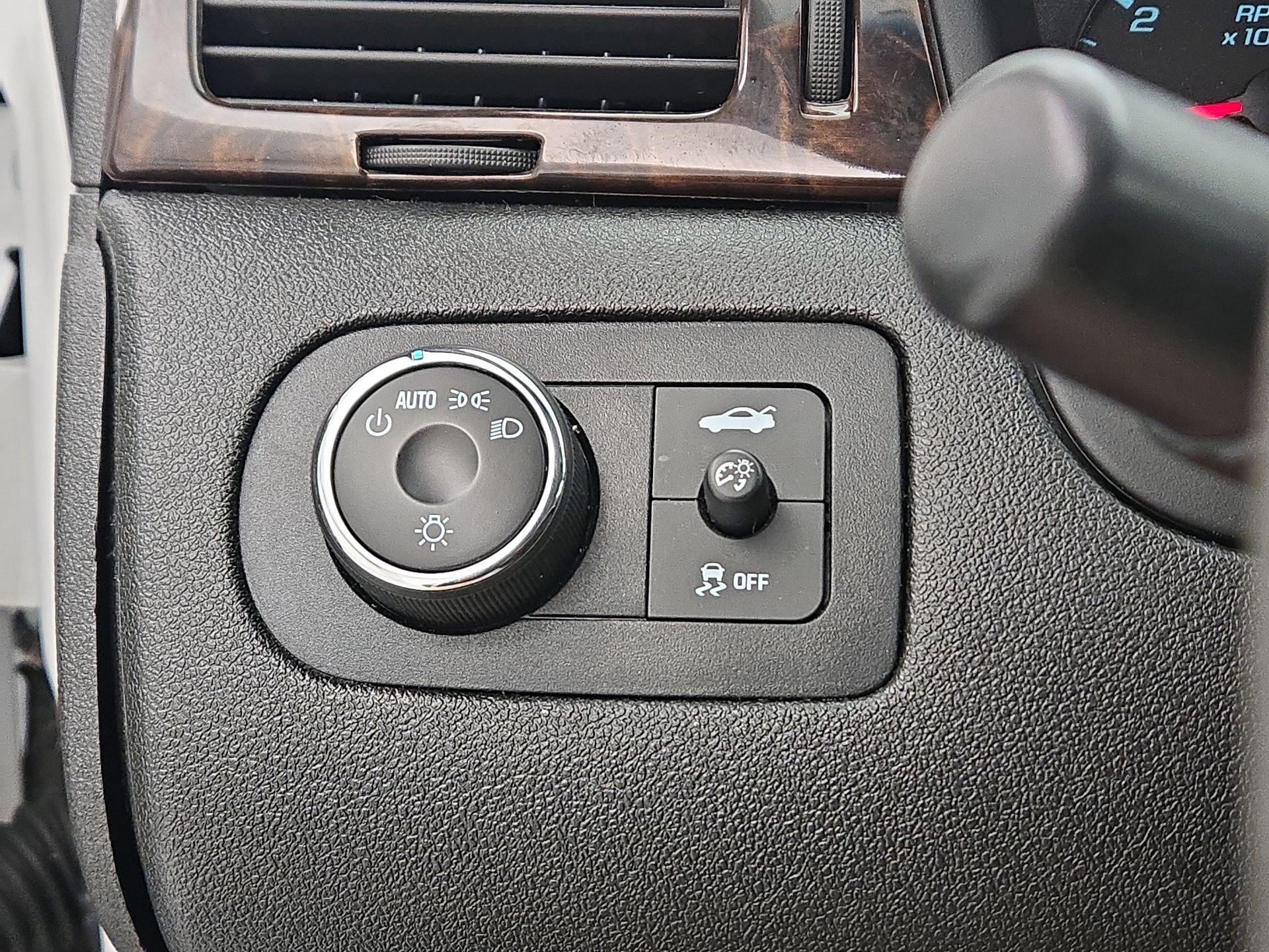 Thumbnail: 2015 Chevrolet Impala - 13