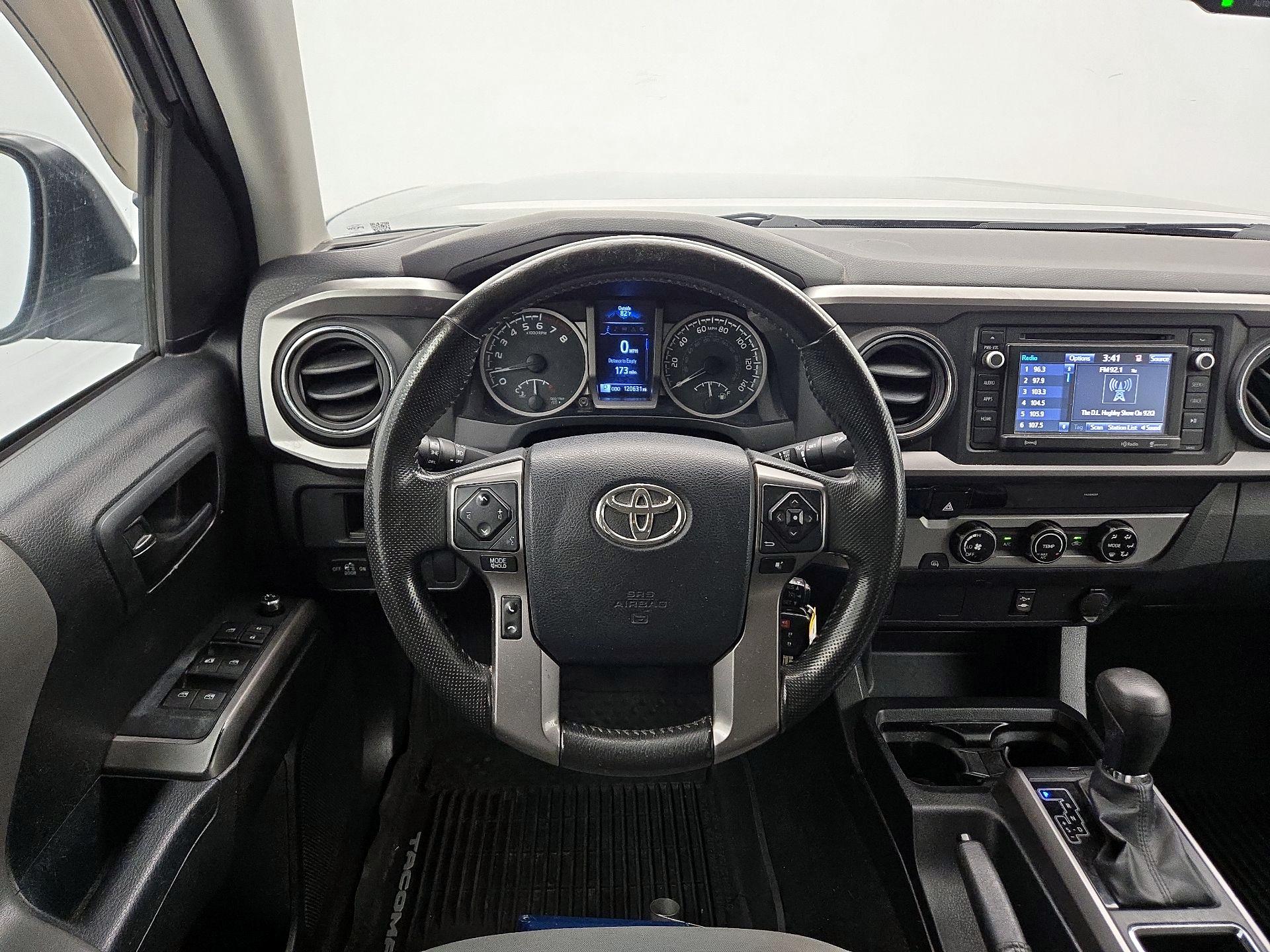 Thumbnail: 2017 Toyota Tacoma - 10