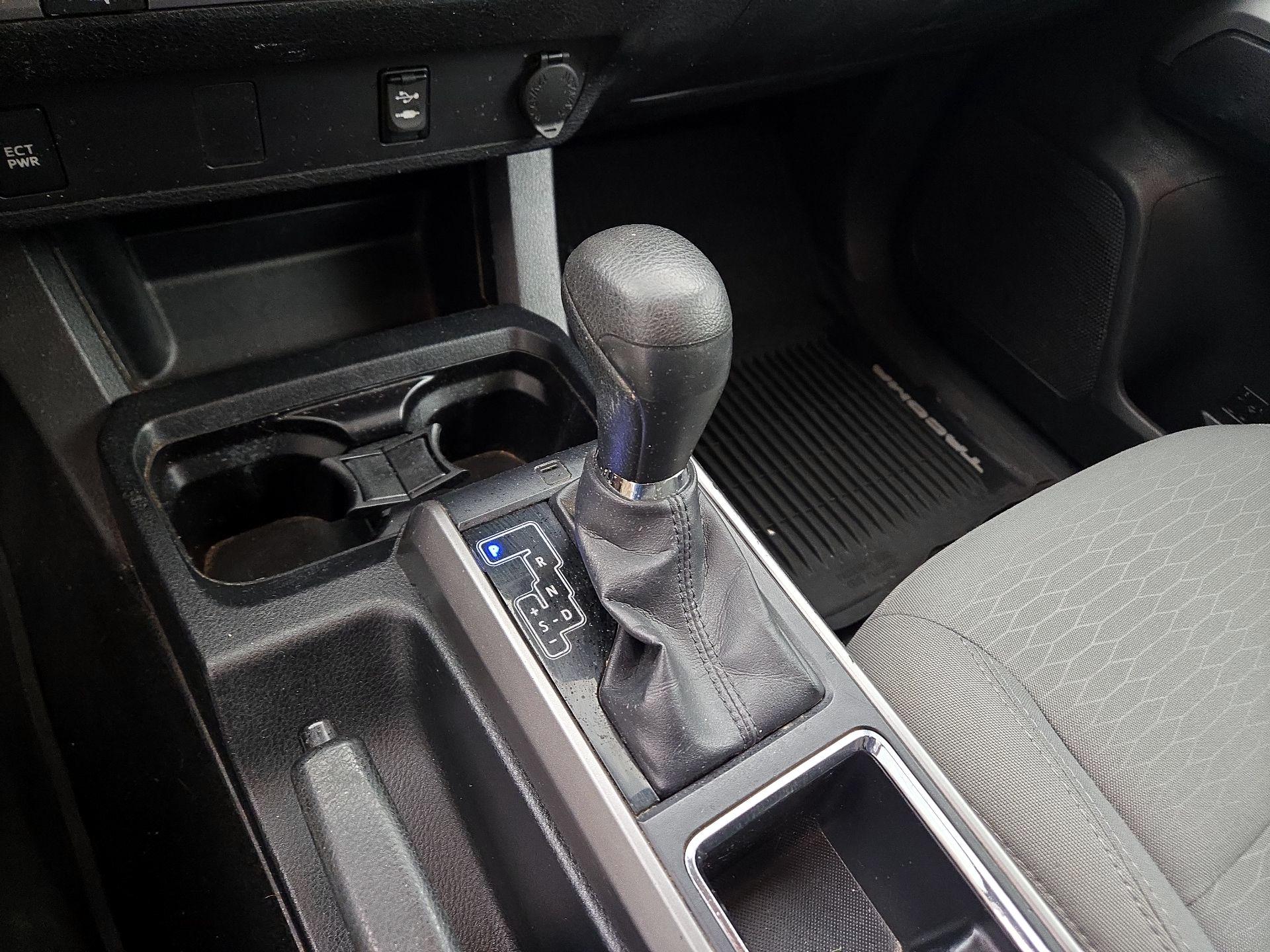 Thumbnail: 2017 Toyota Tacoma - 17