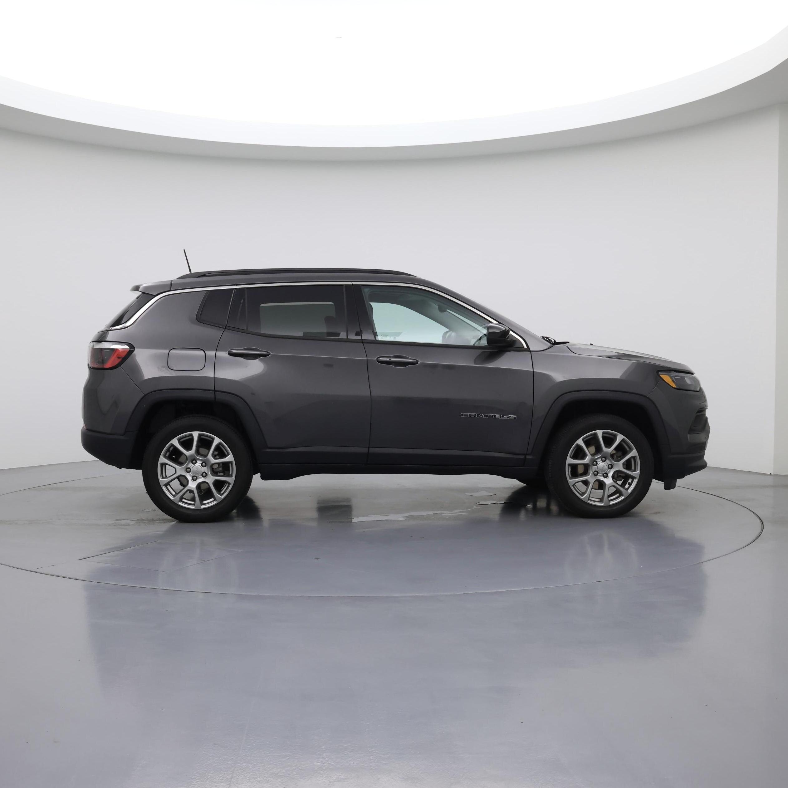 Thumbnail: 2022 Jeep Compass - 7